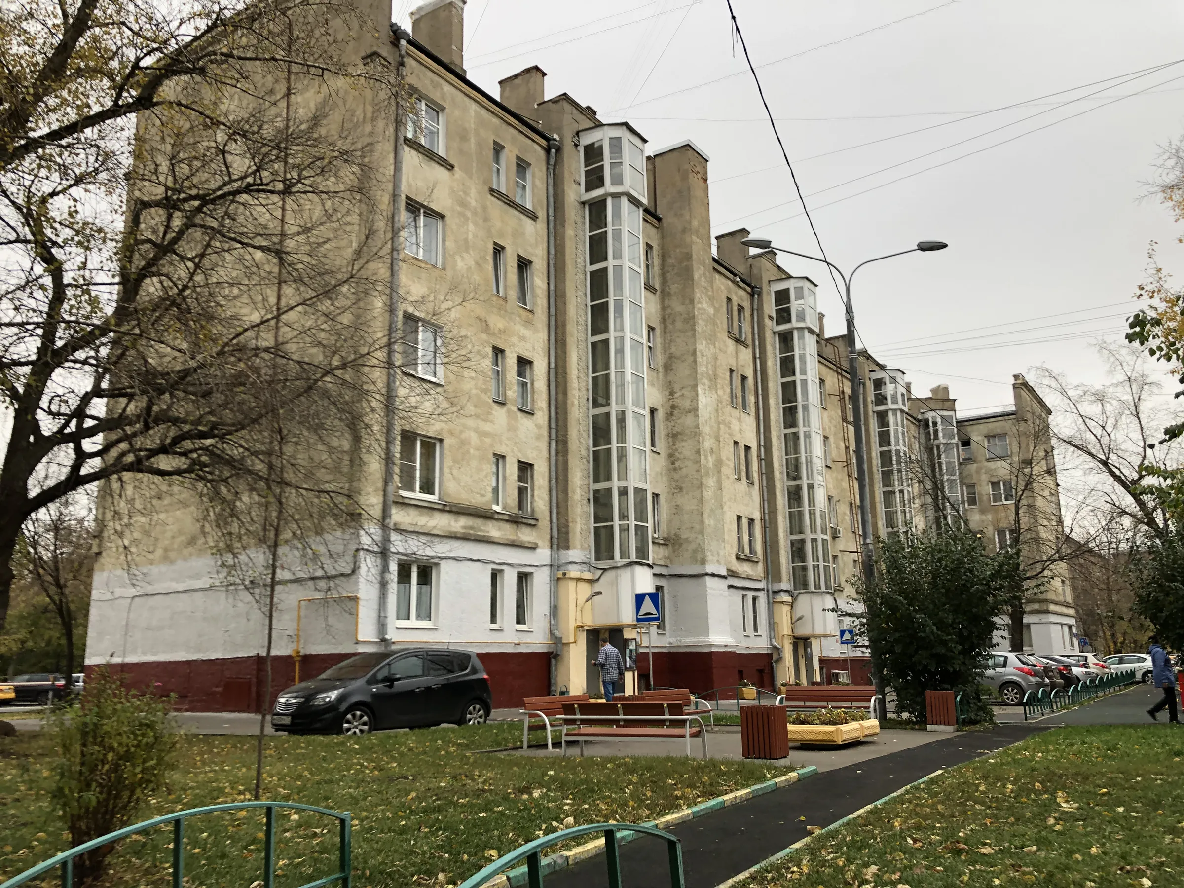 Ряды гаражей во дворе, фото 12