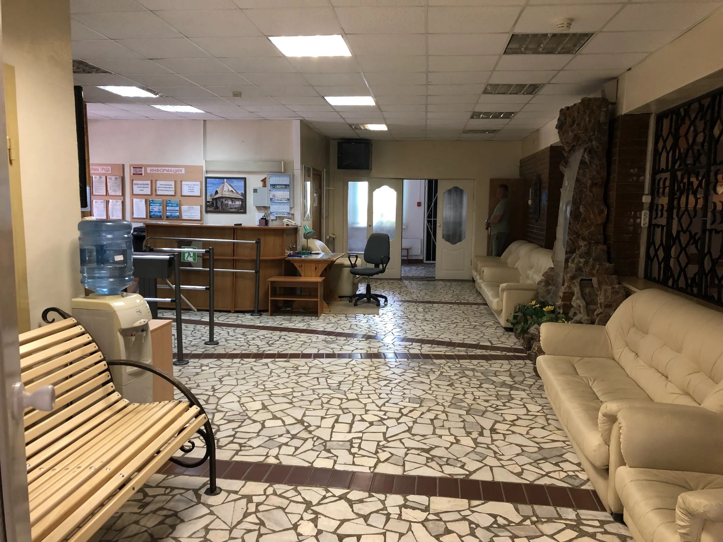 Колледж с индустриальным стилем, фото 4