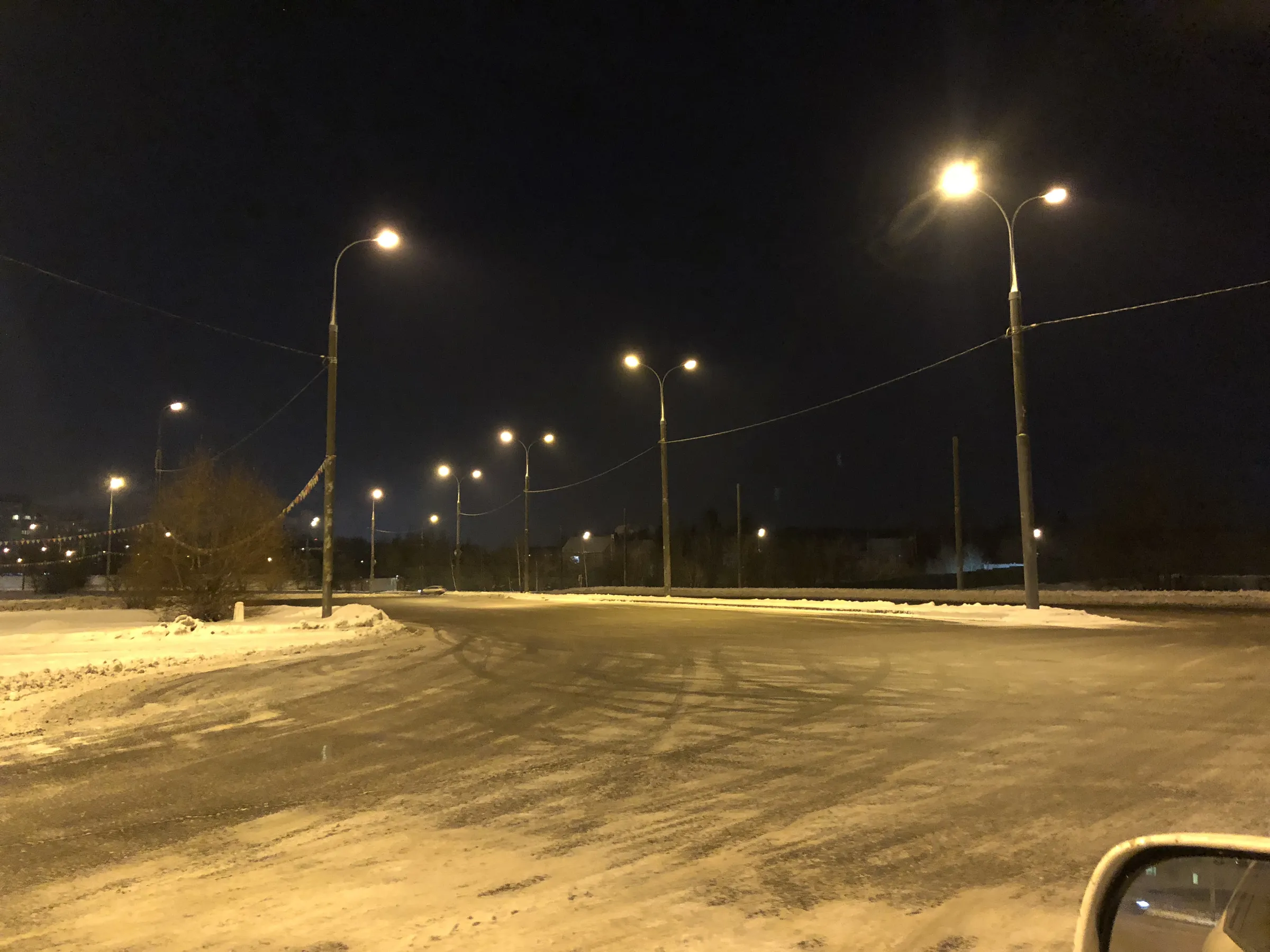 Парковка в промзоне, фото 1