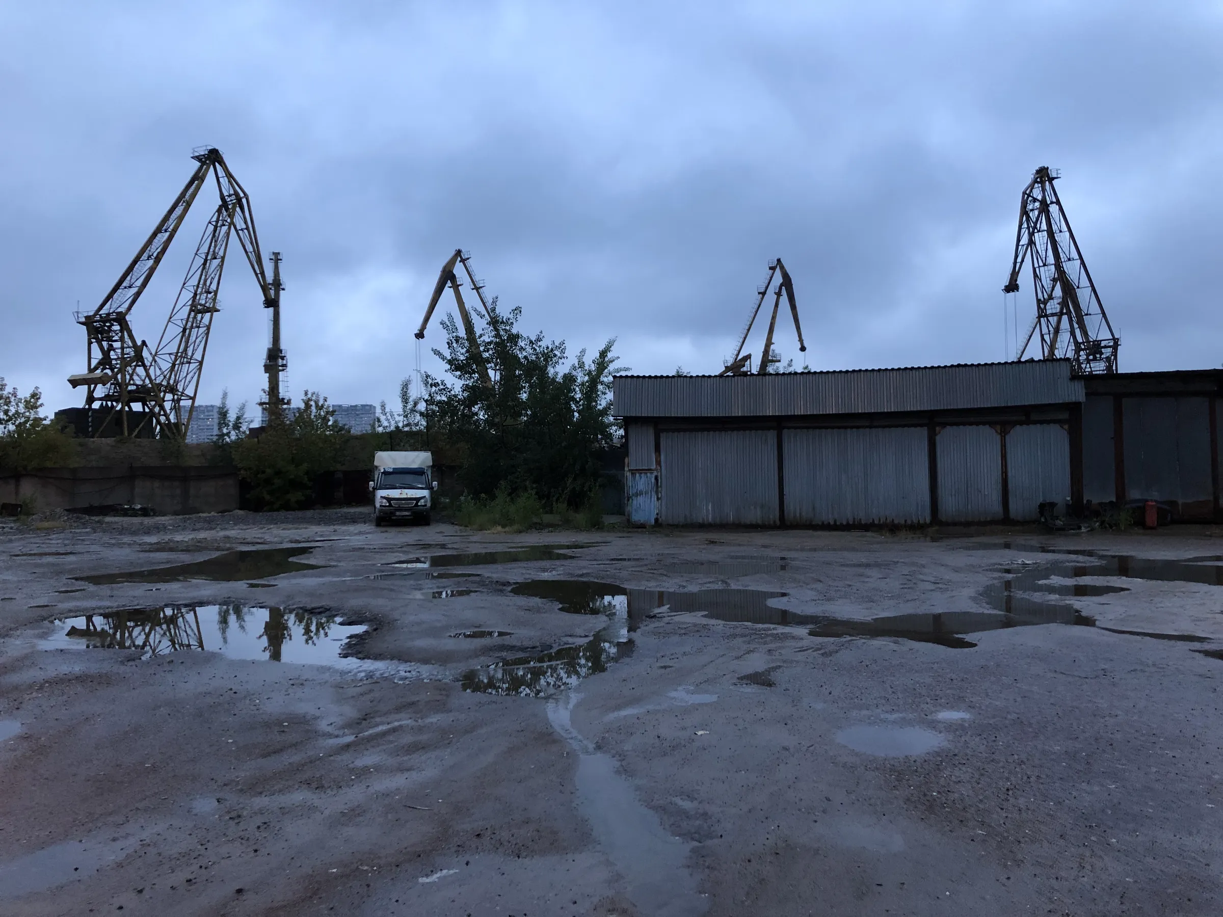 Промзона с подъемными кранами, фото 1