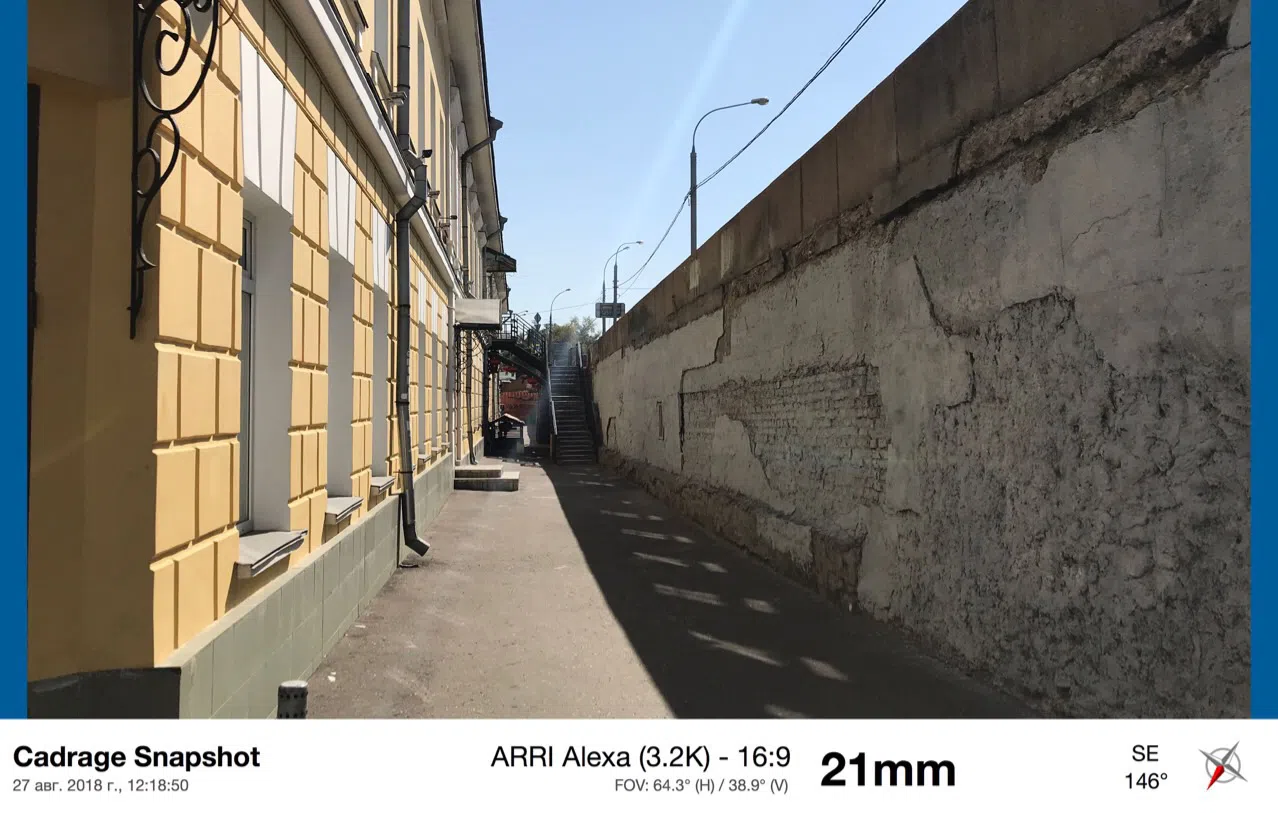 Переулок со старой церковью, фото 1