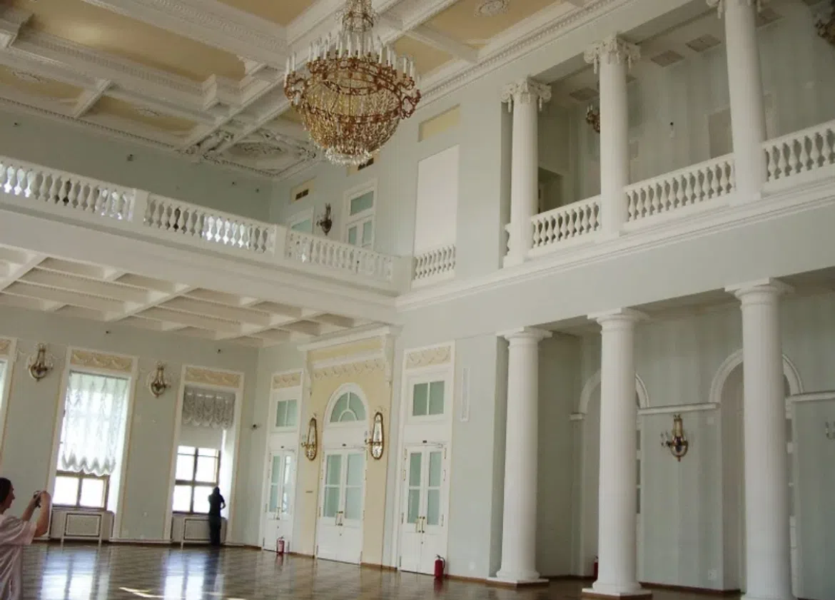 Белоснежная усадьба-дворец, фото 6