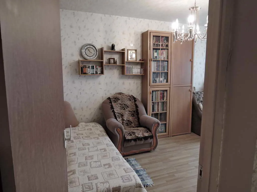 Квартира с коврами на полу, фото 15