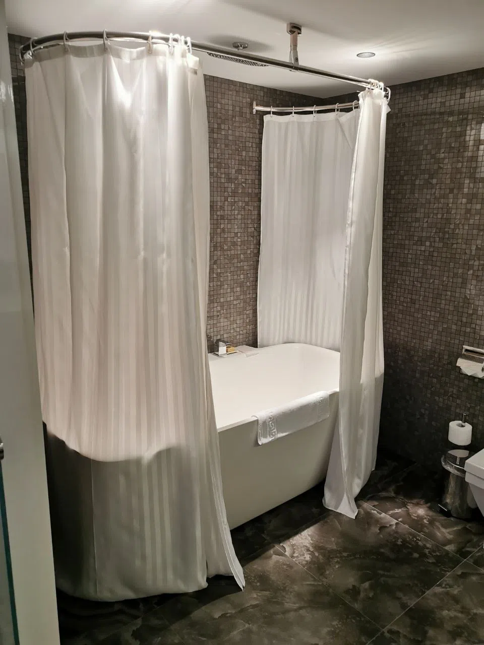 Отель в классическом стиле, фото 18