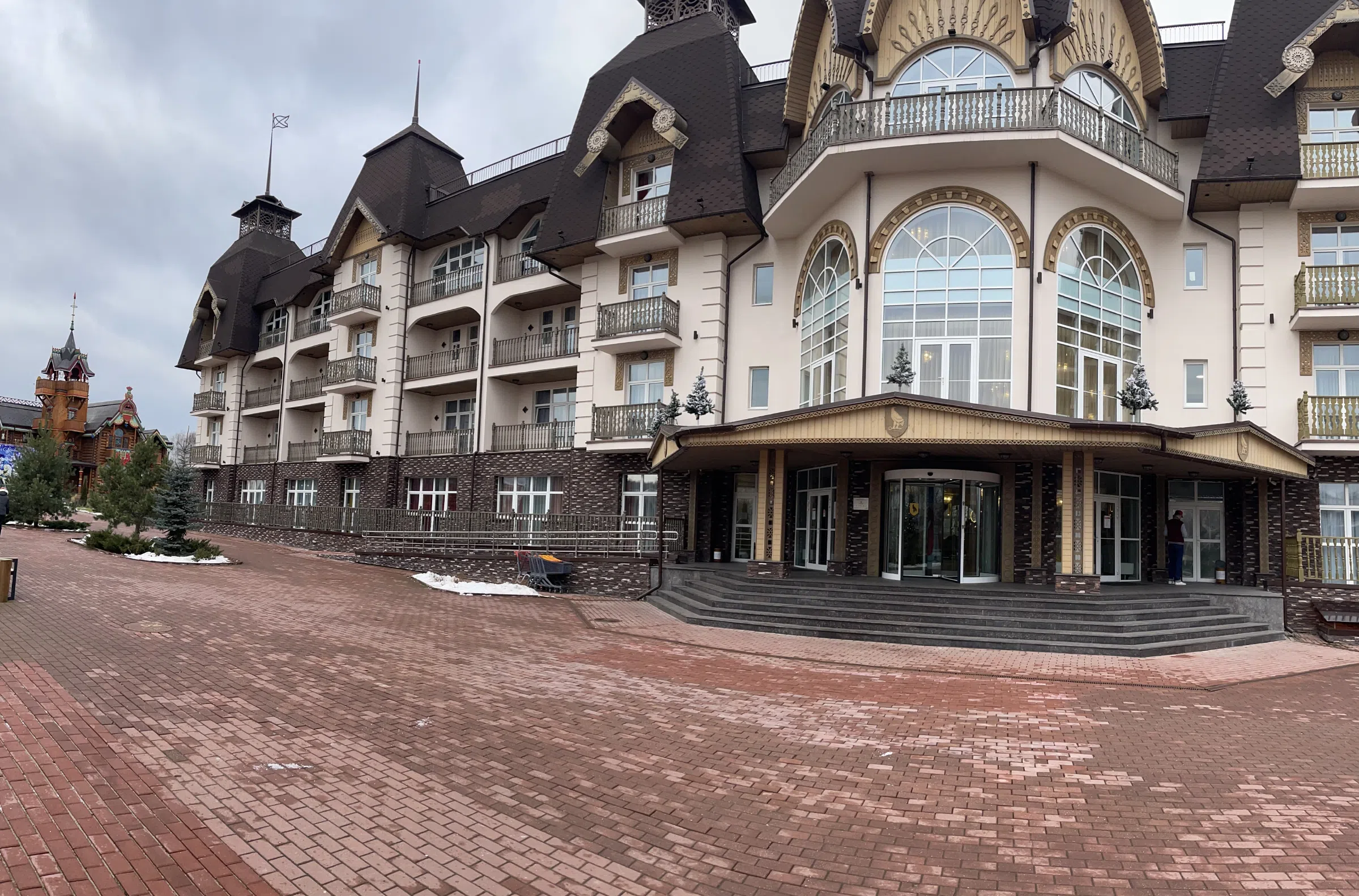 Спа с неоновым коридором, фото 14