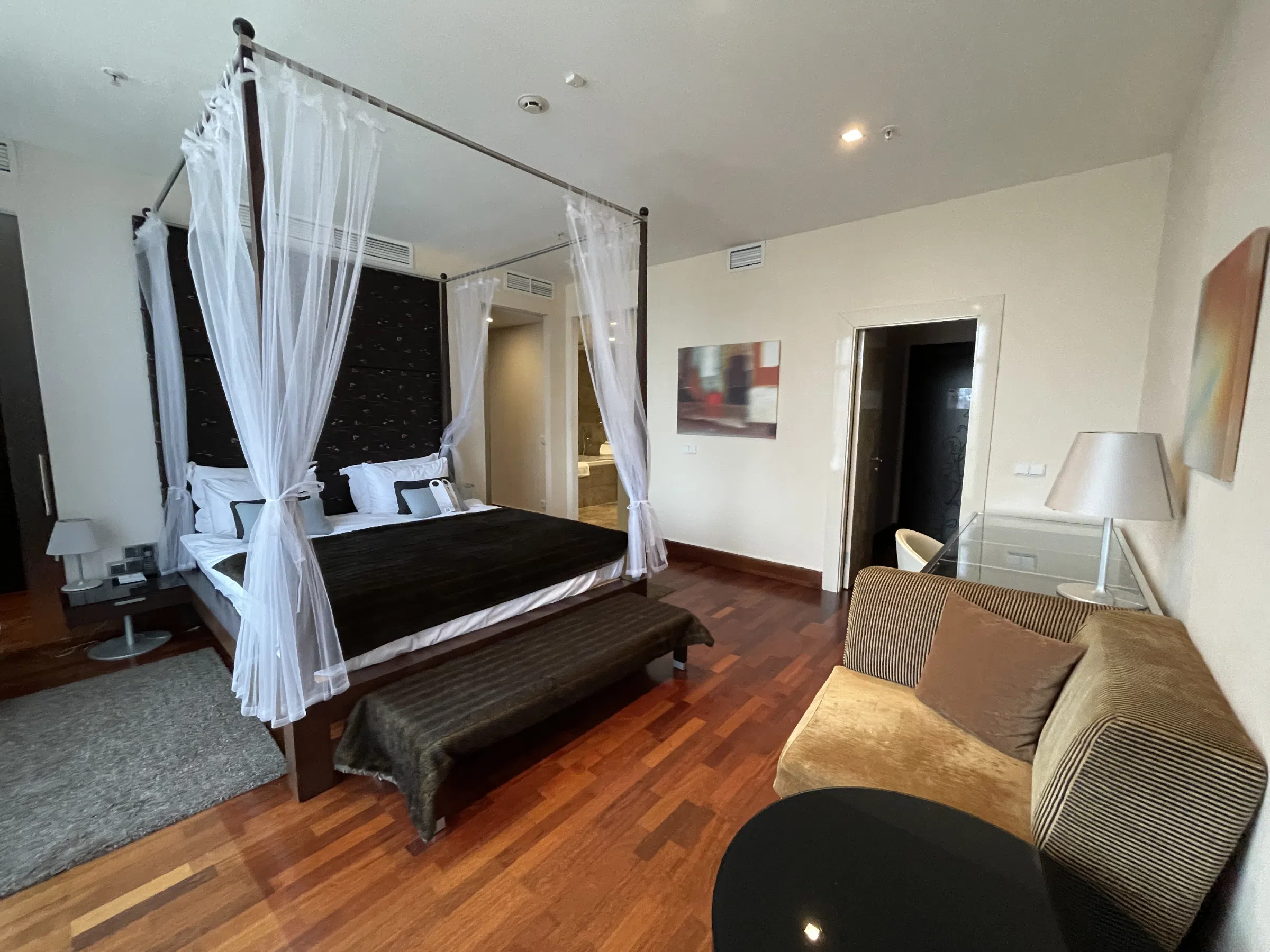 Отель с панорамными окнами, фото 16