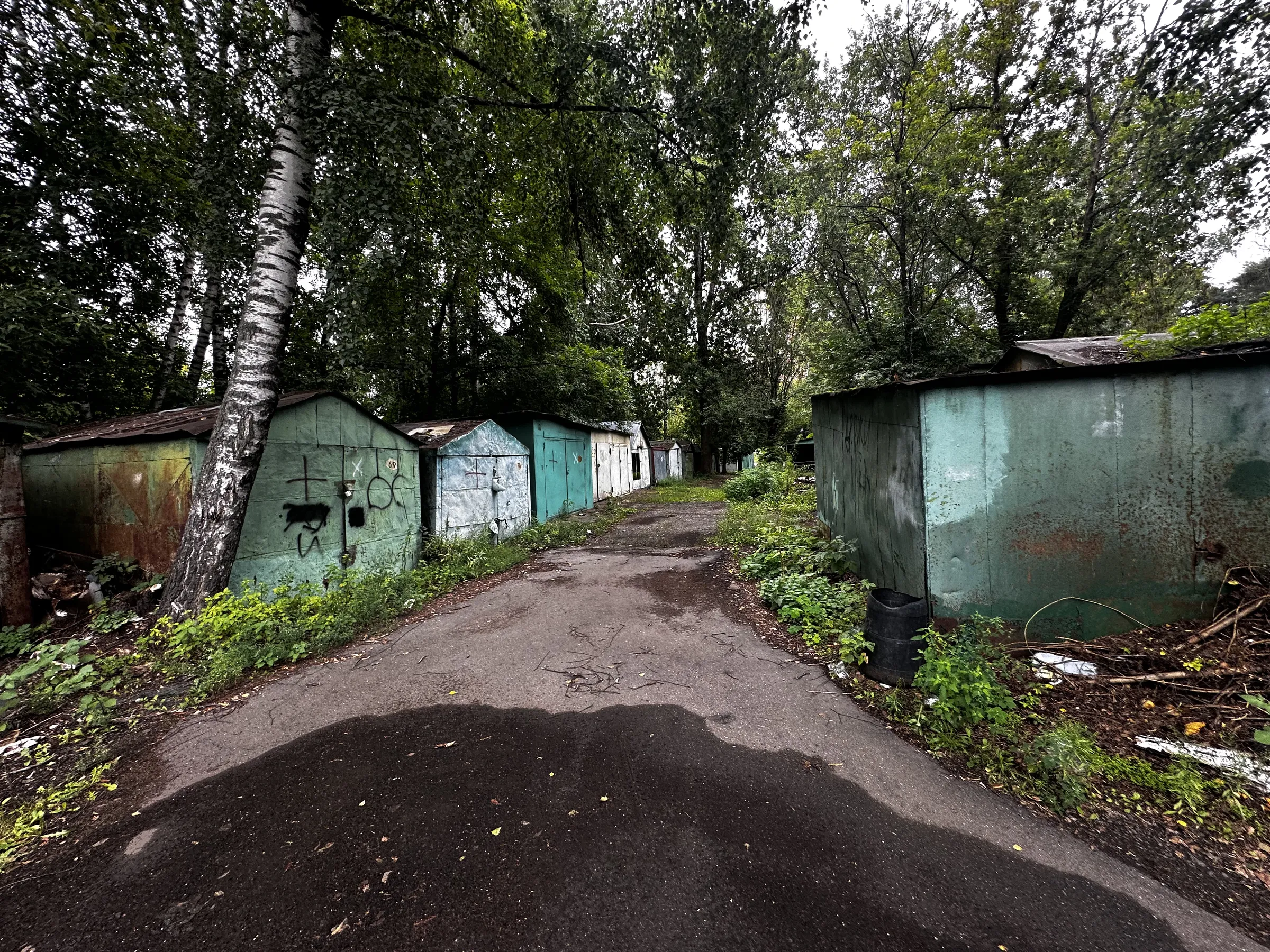 Ряды старых гаражей, фото 3