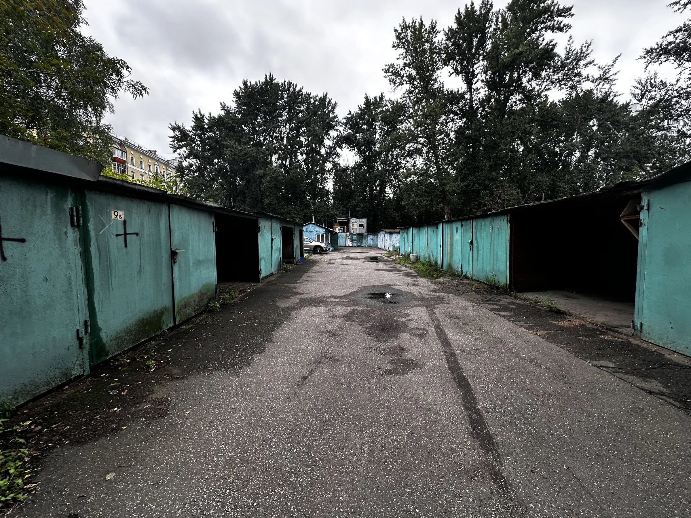 Ряды старых гаражей, фото 9
