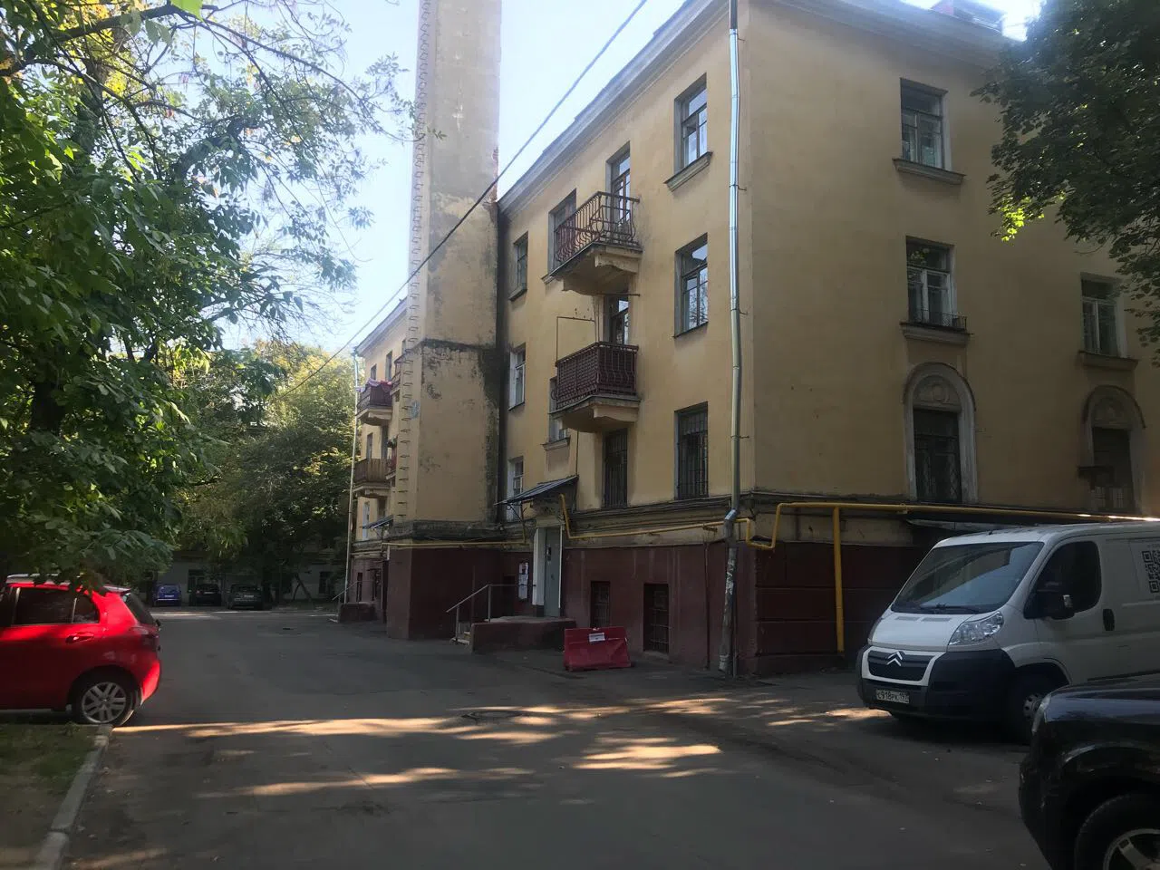 Сталинка с зеленым двором, фото 5