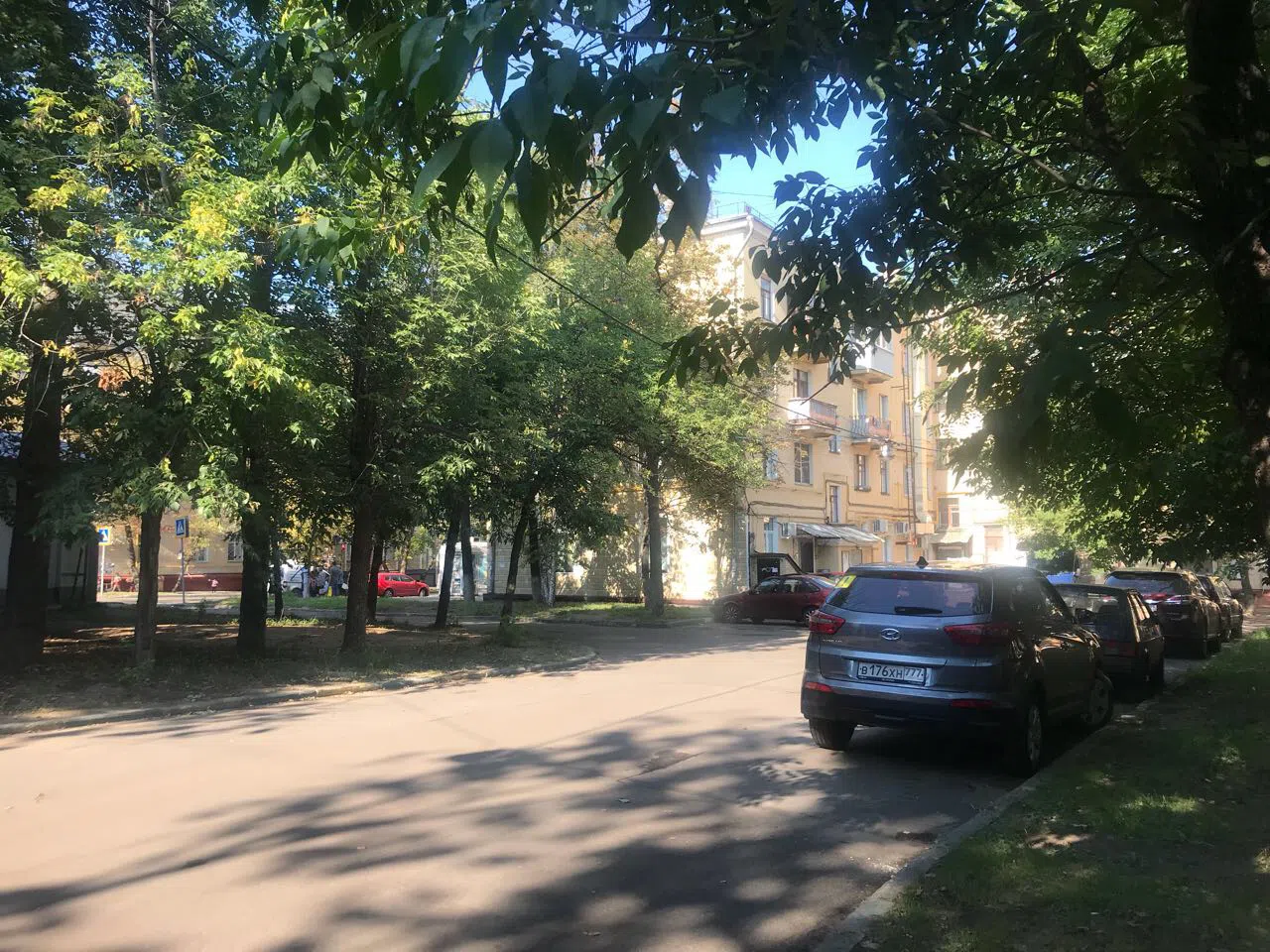 Сталинка с зеленым двором, фото 1