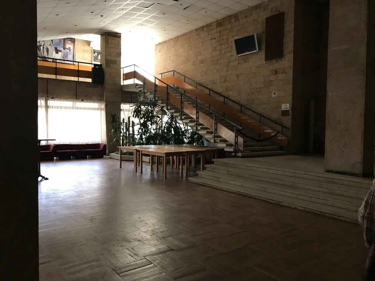 Ресторан с мозаикой на стенах, фото 13