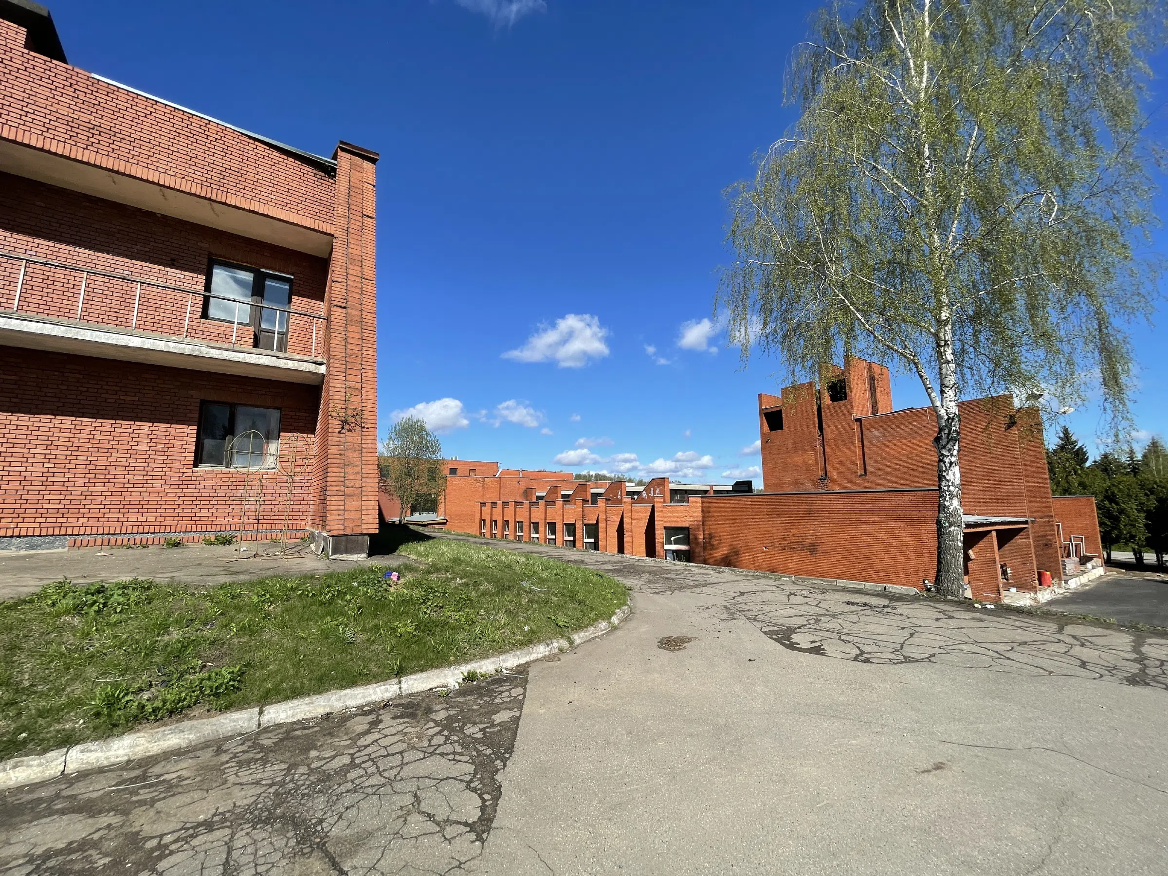 Офис с террасами из кирпича, фото 19