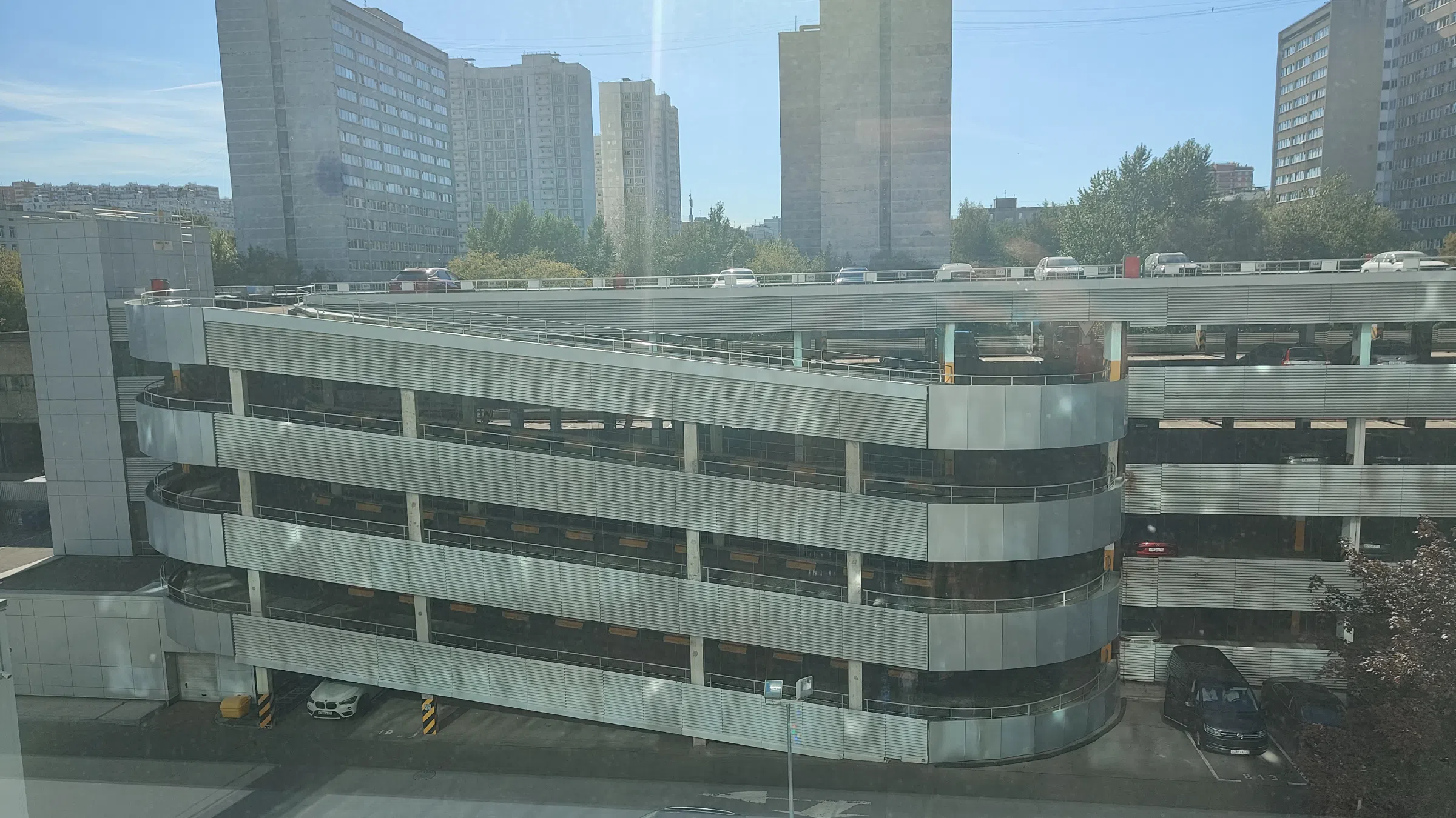 Офис с окном на город, фото 7