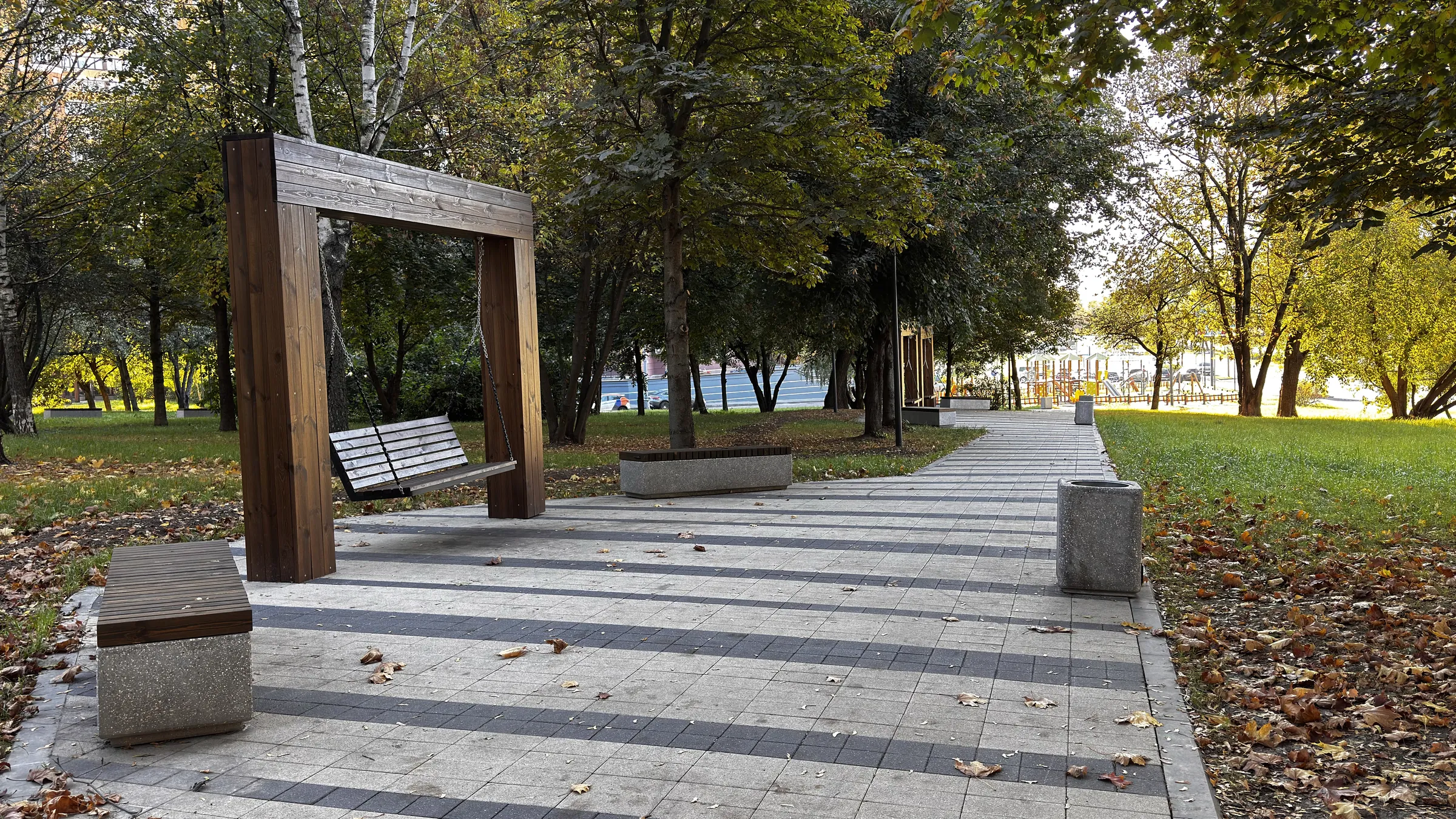 Парк с качелями, фото 7