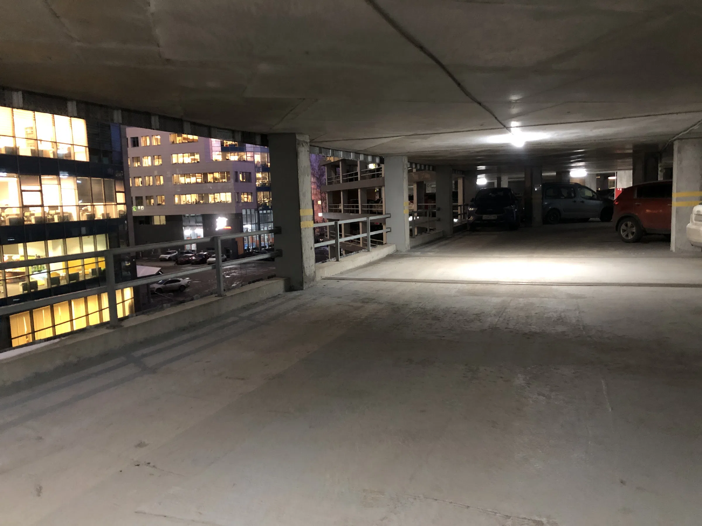 Холодная бетонная парковка, фото 10
