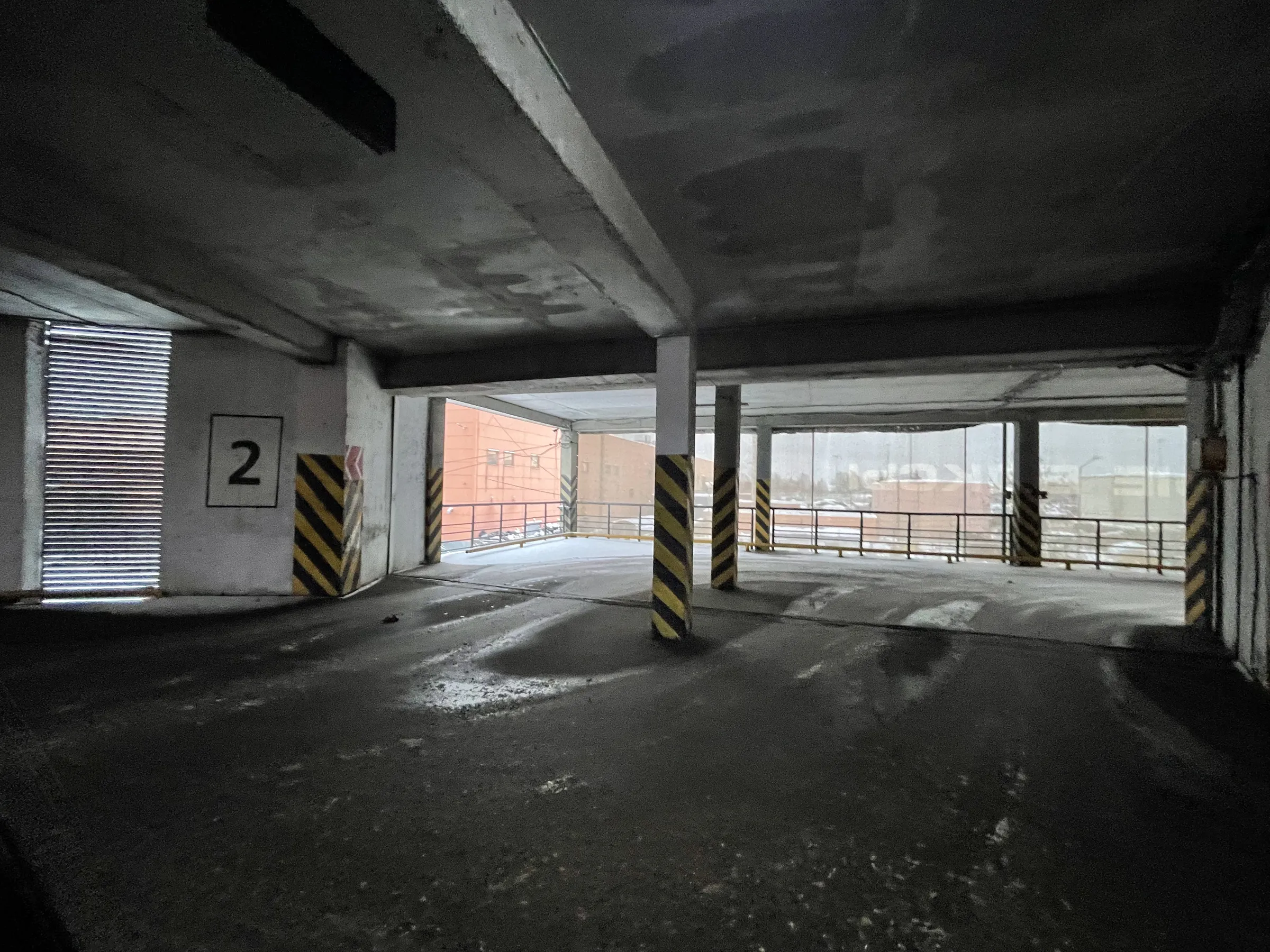 Парковка с круглым въездом, фото 4