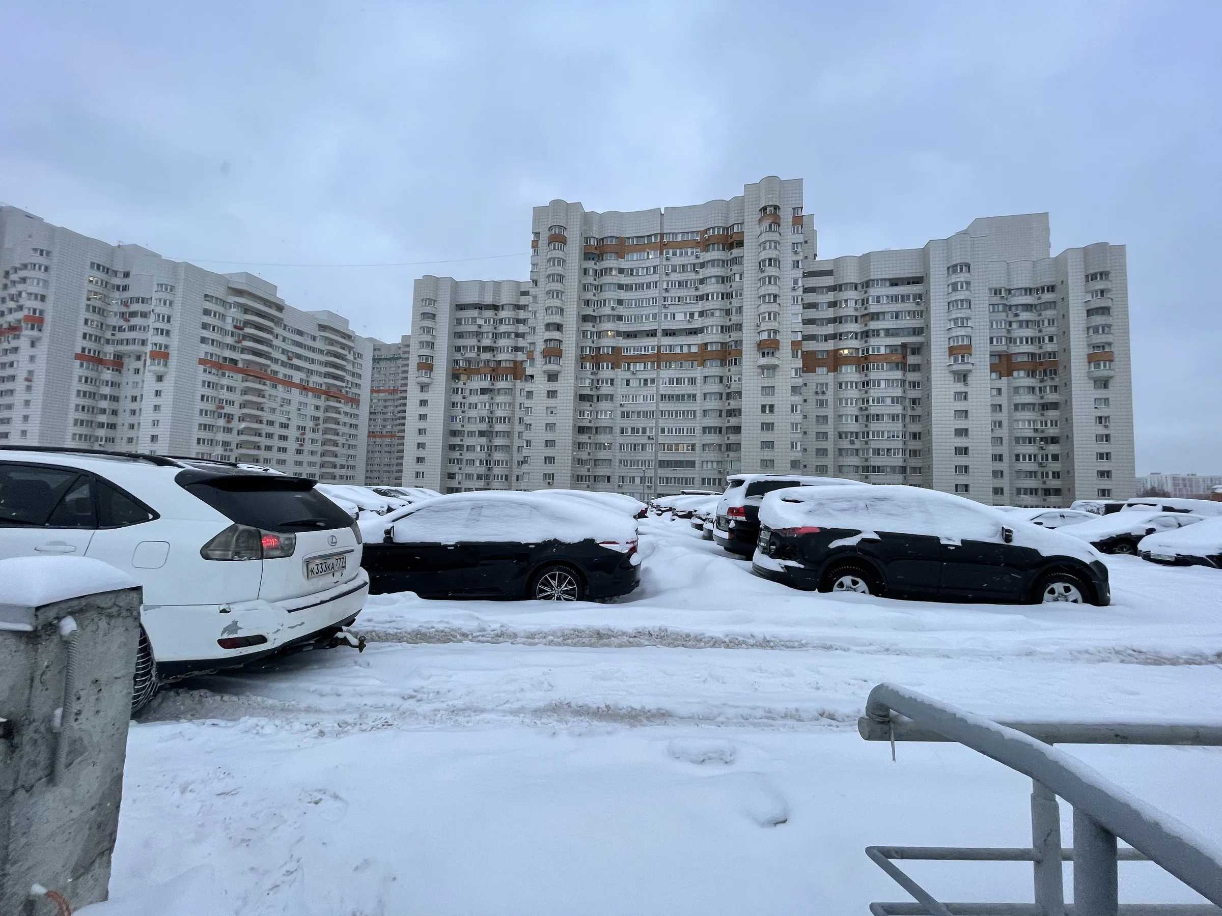 Парковка с круглым въездом, фото 21