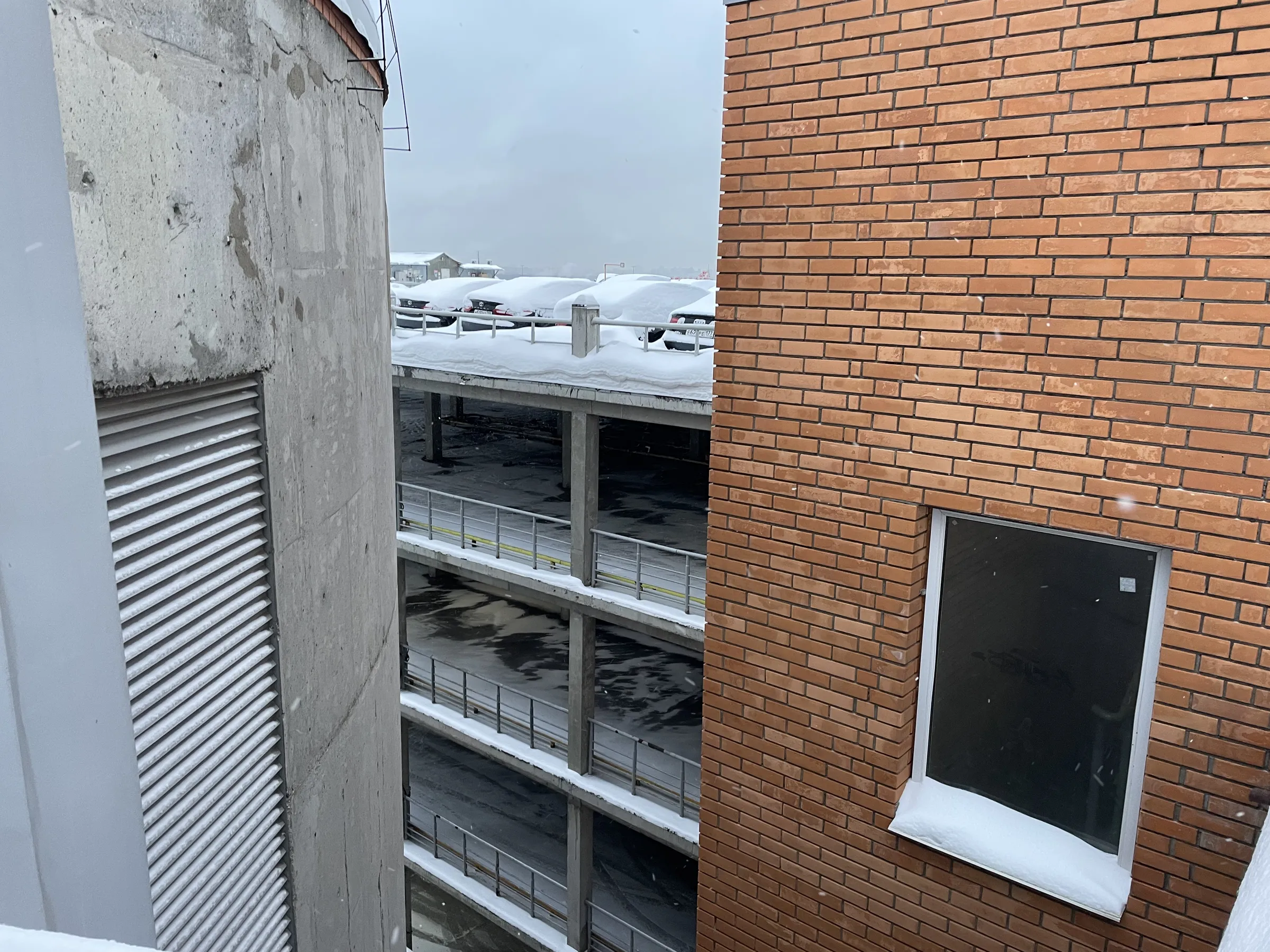Парковка с круглым въездом, фото 24