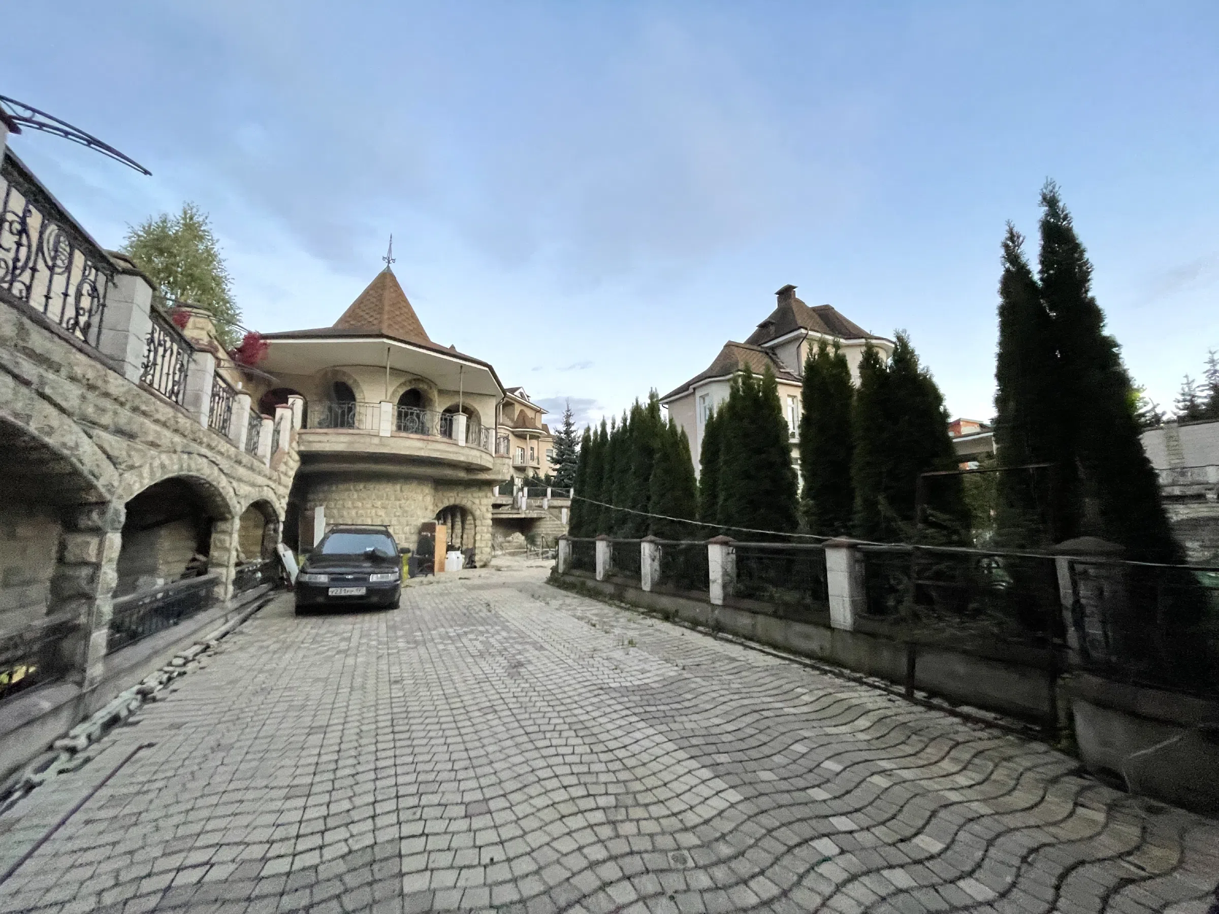 Заброшенный город-замок, фото 1