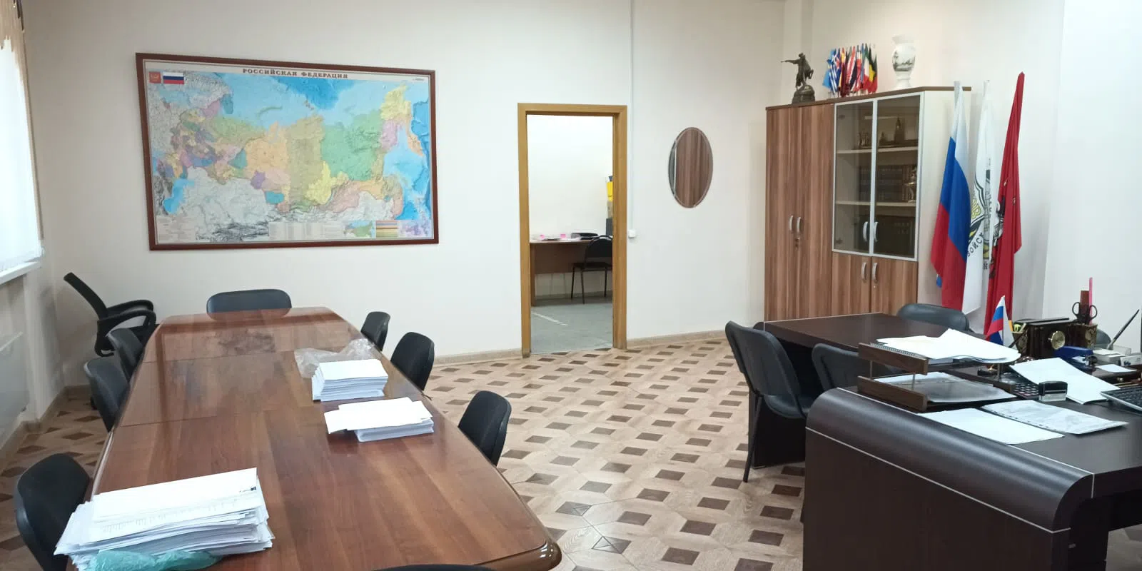 Кабинет со строгим интерьером, фото 6