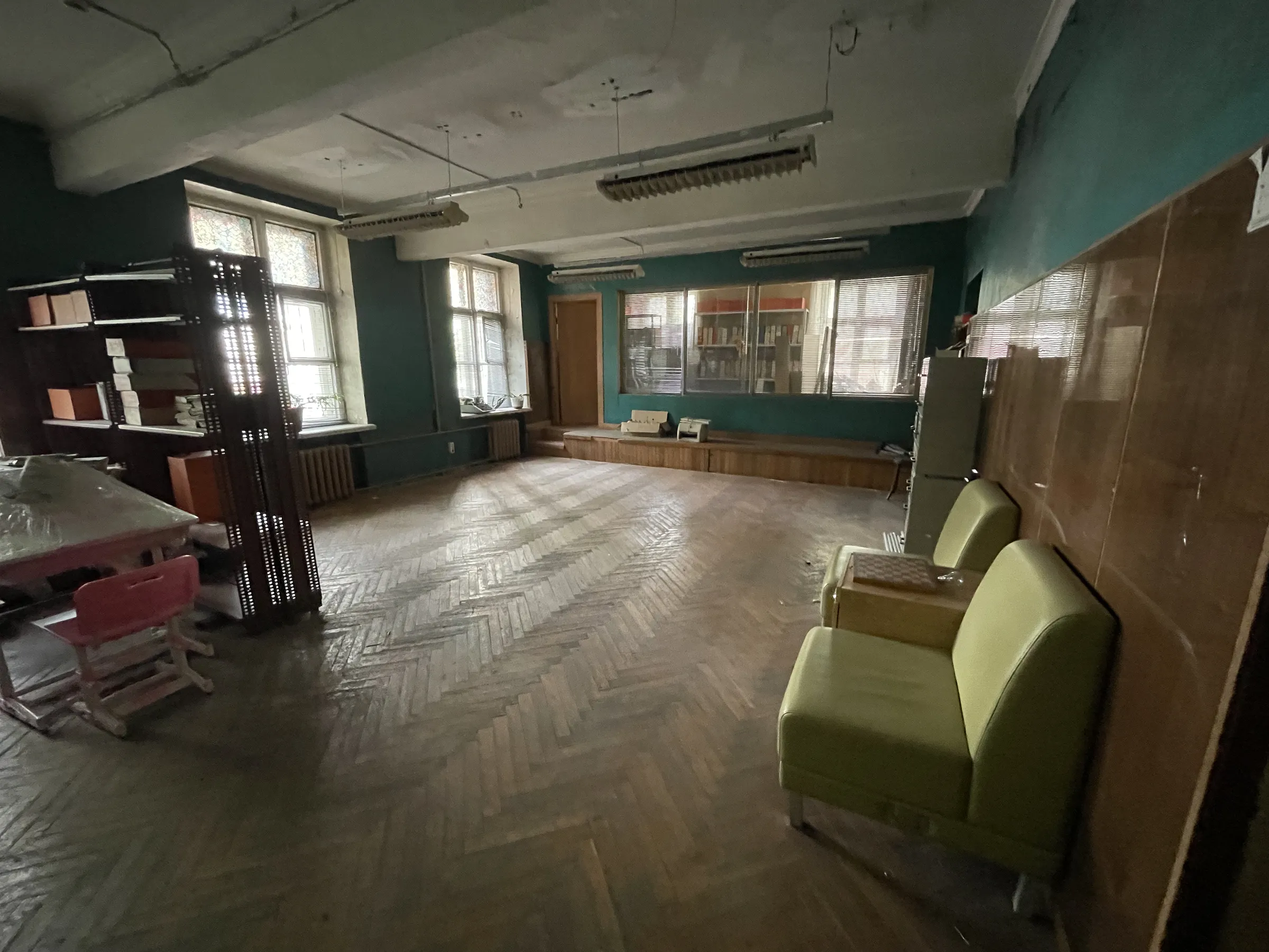 Старый офис с кабинетами, фото 17