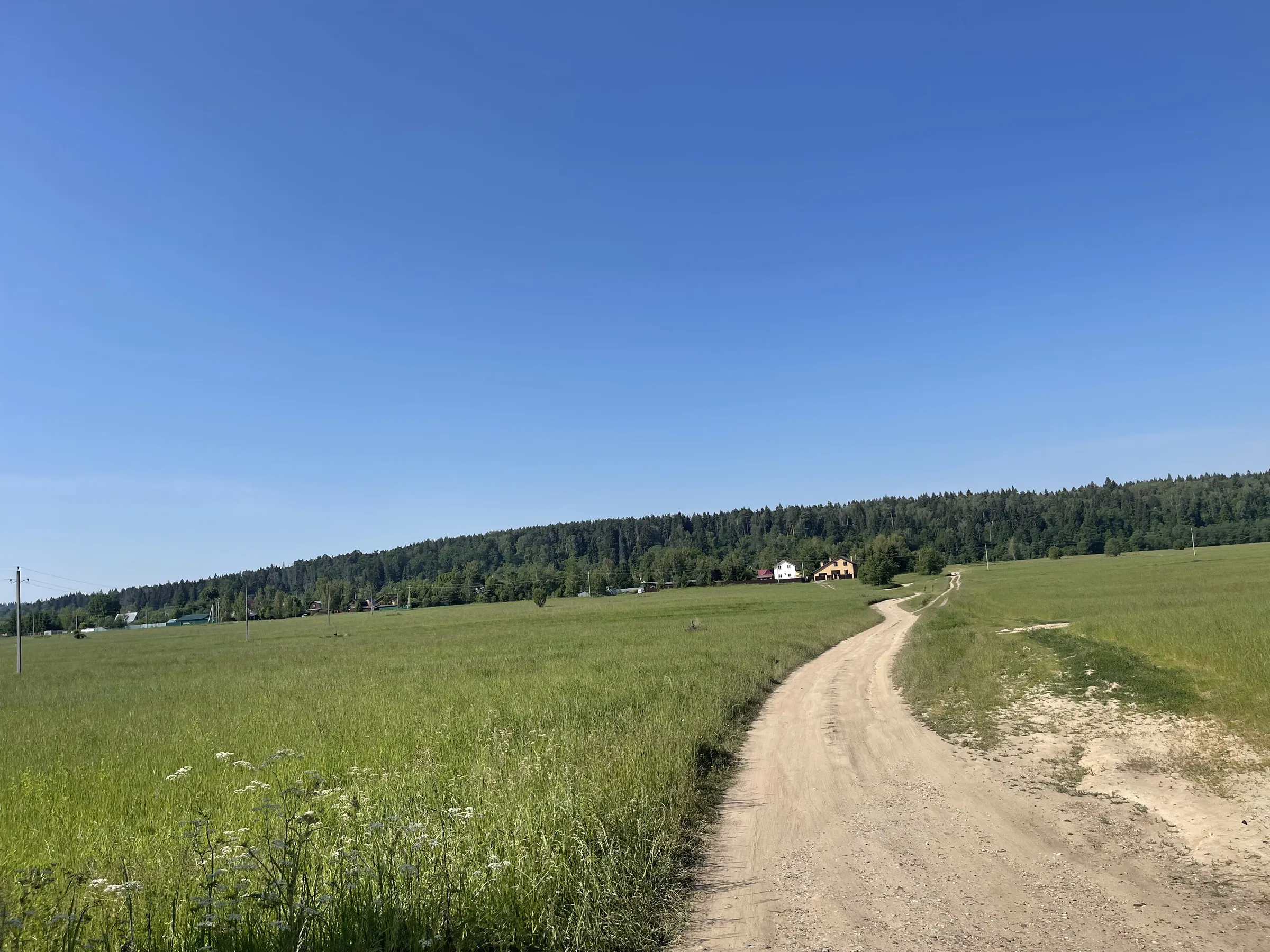 Поля с лесными озёрами, фото 12