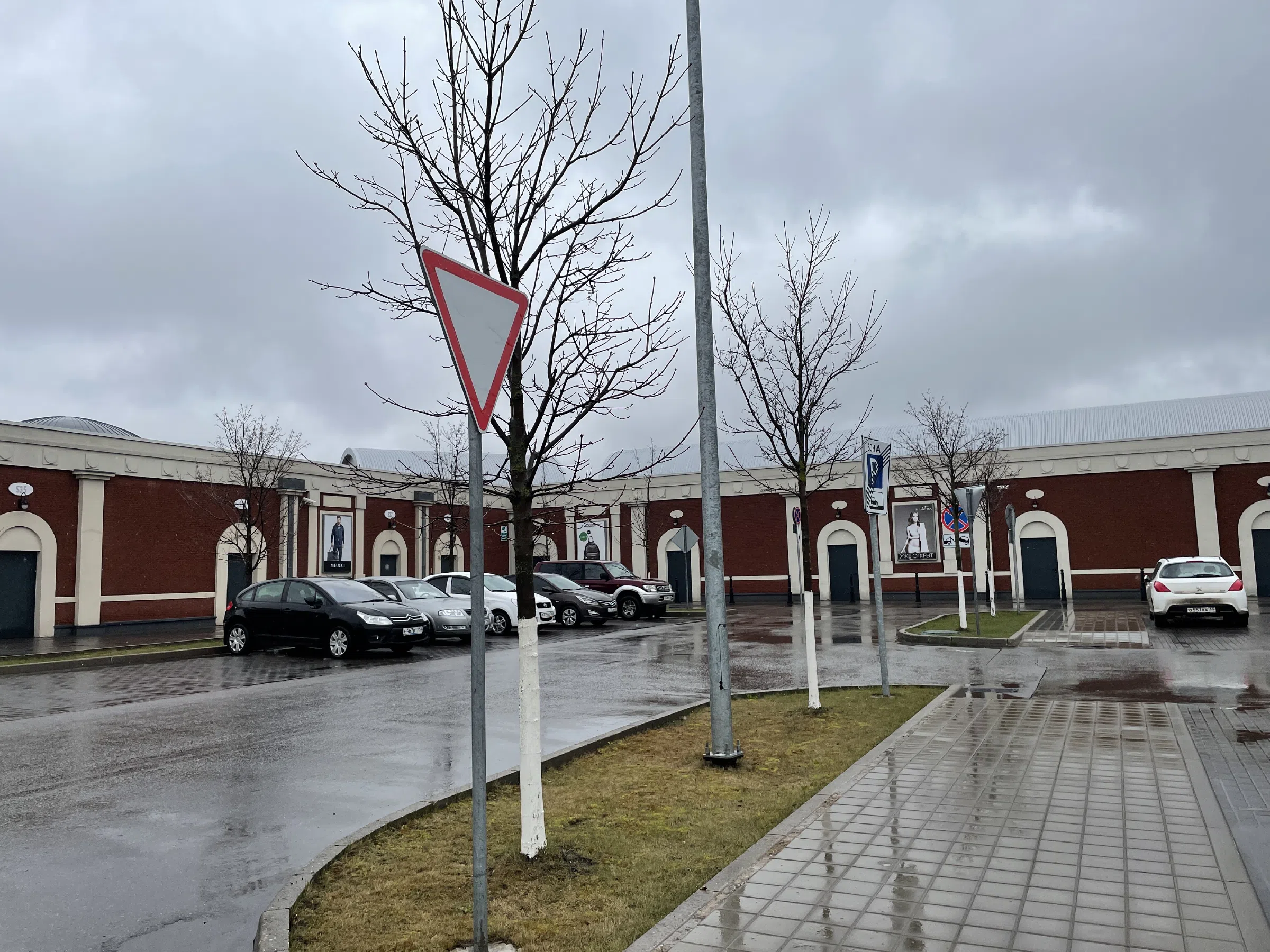 Парадная парковка с аркой, фото 12