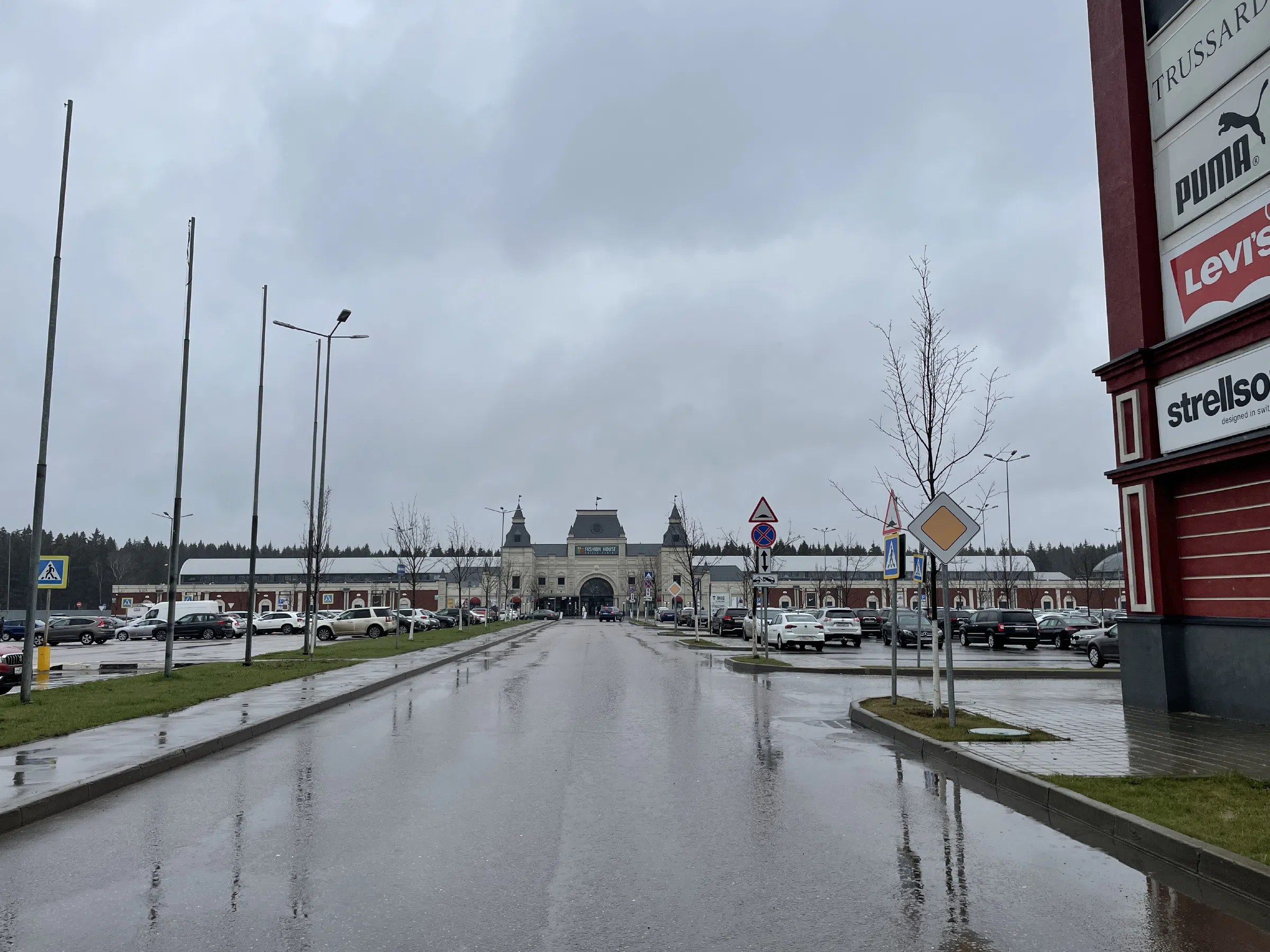 Парадная парковка с аркой, фото 5