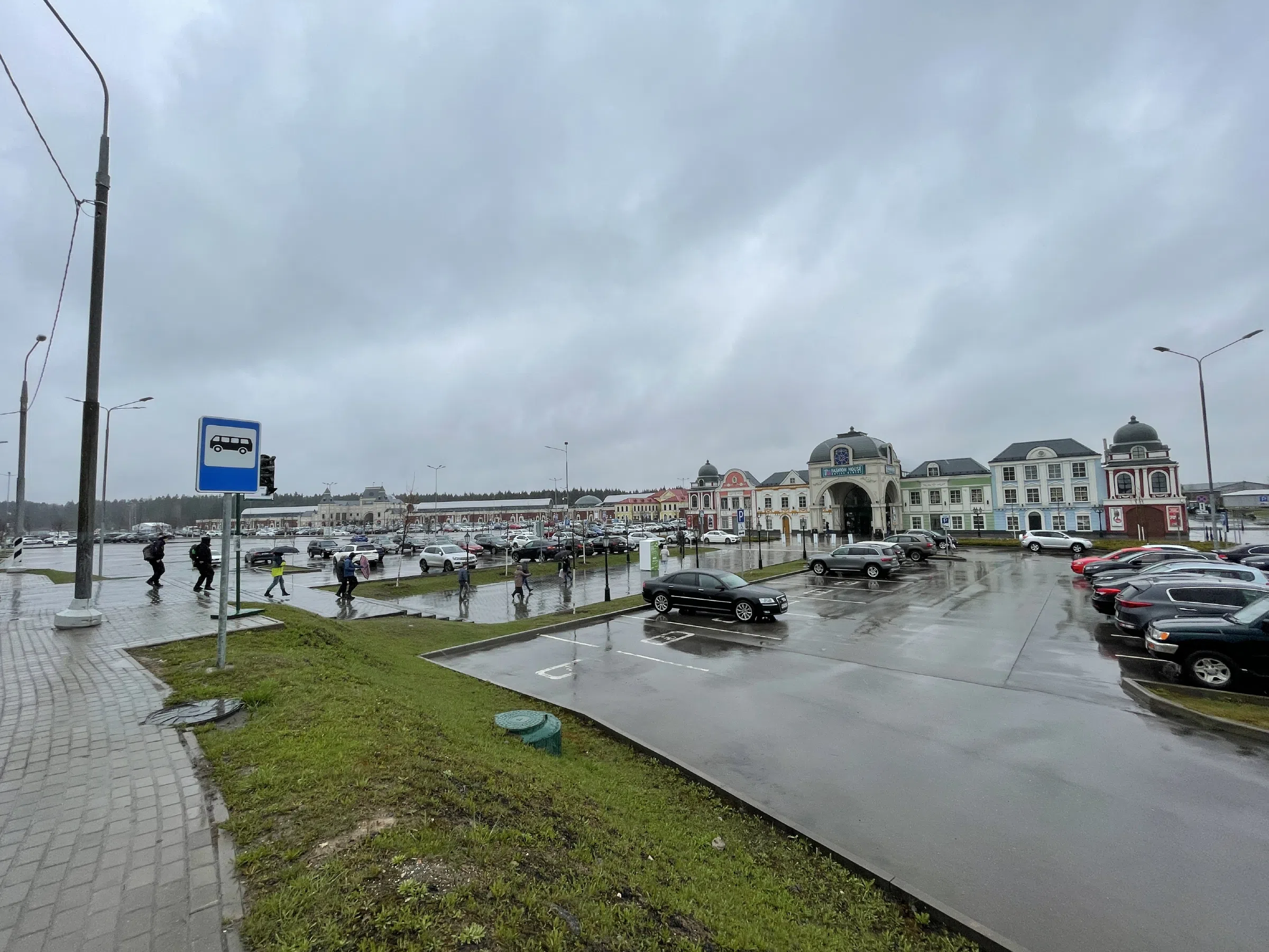 Парадная парковка с аркой, фото 3
