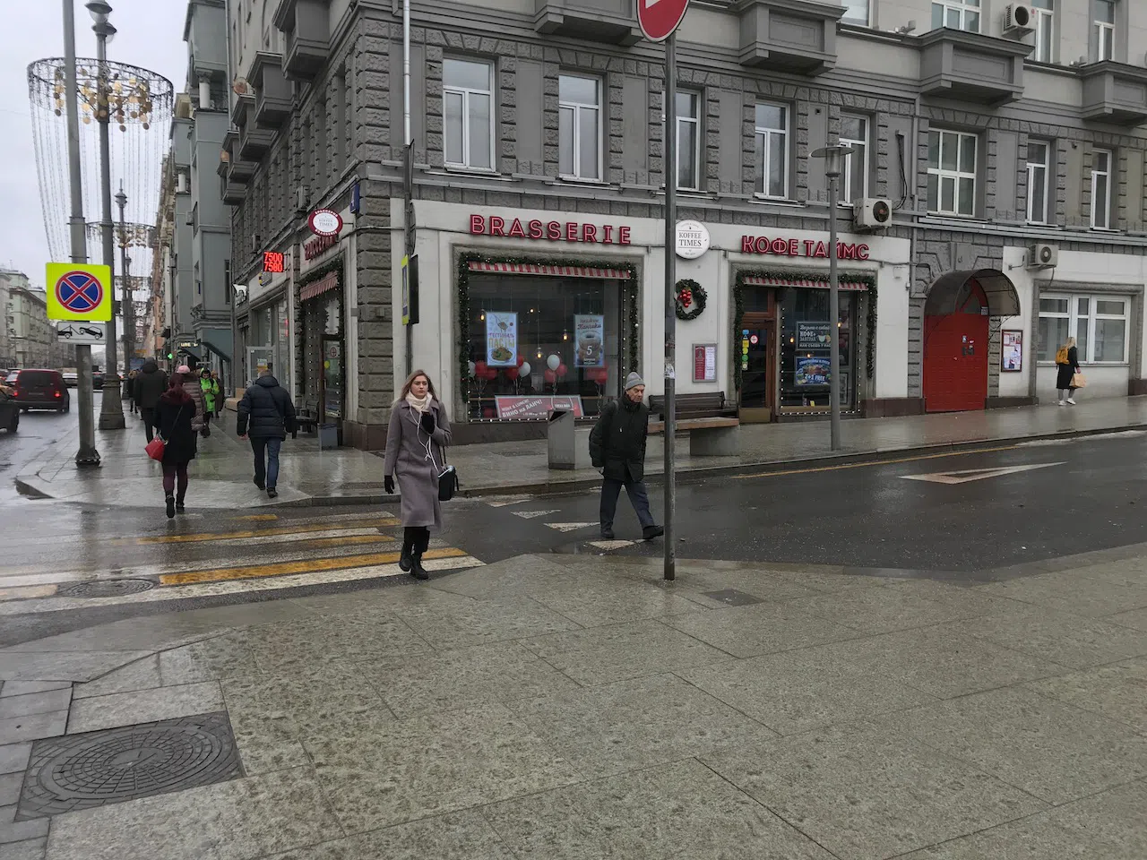 Кафе в угловом здании, фото 10