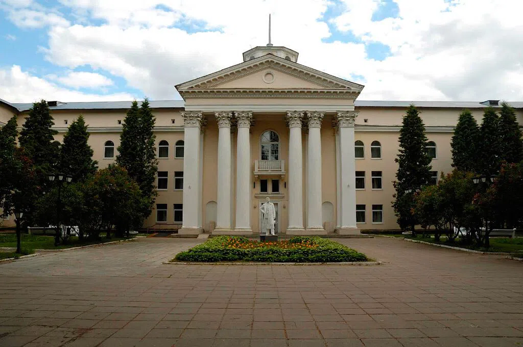 Ретро-санаторий с бассейном, фото 13