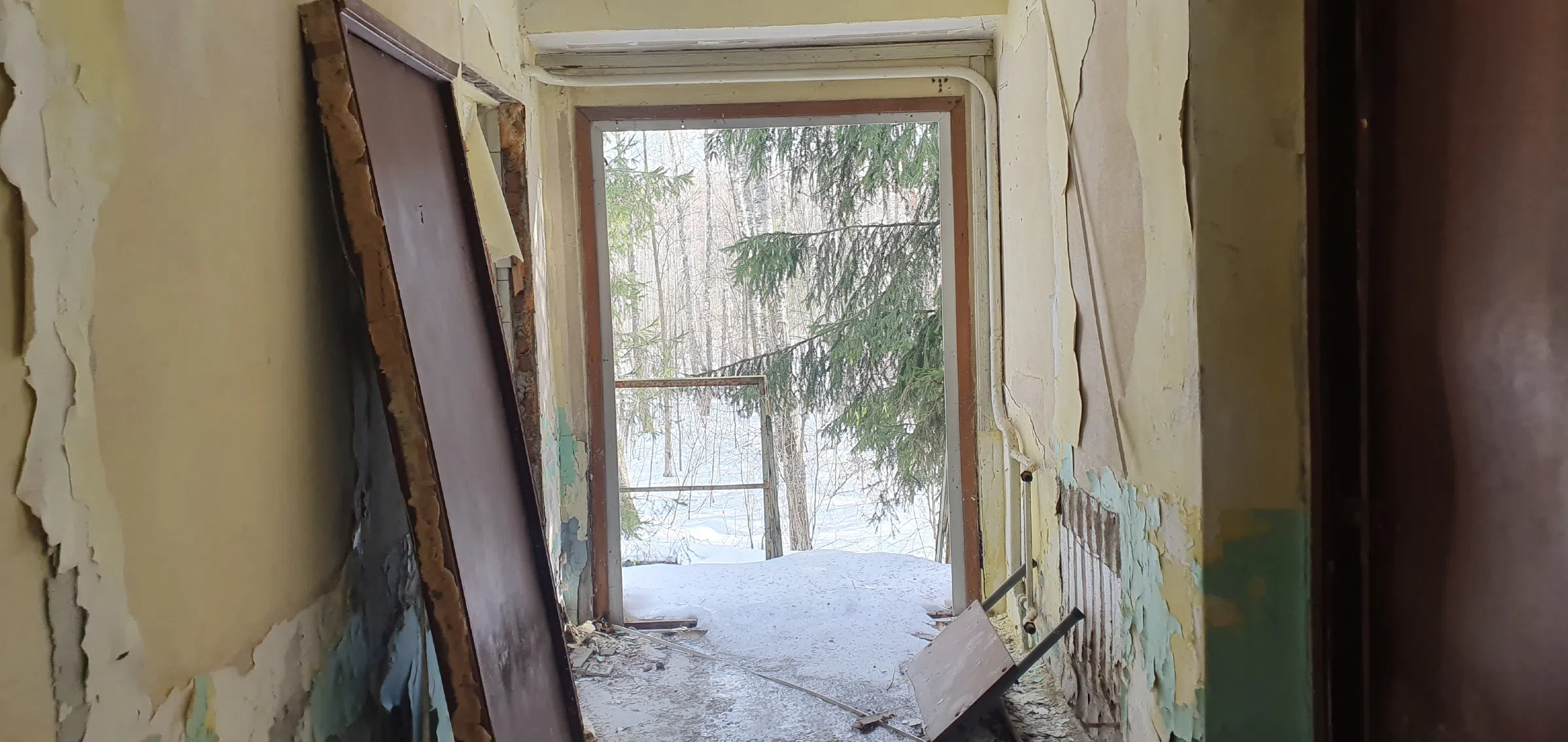 Заброшенный лесхоз со сложной лестницей, фото 10
