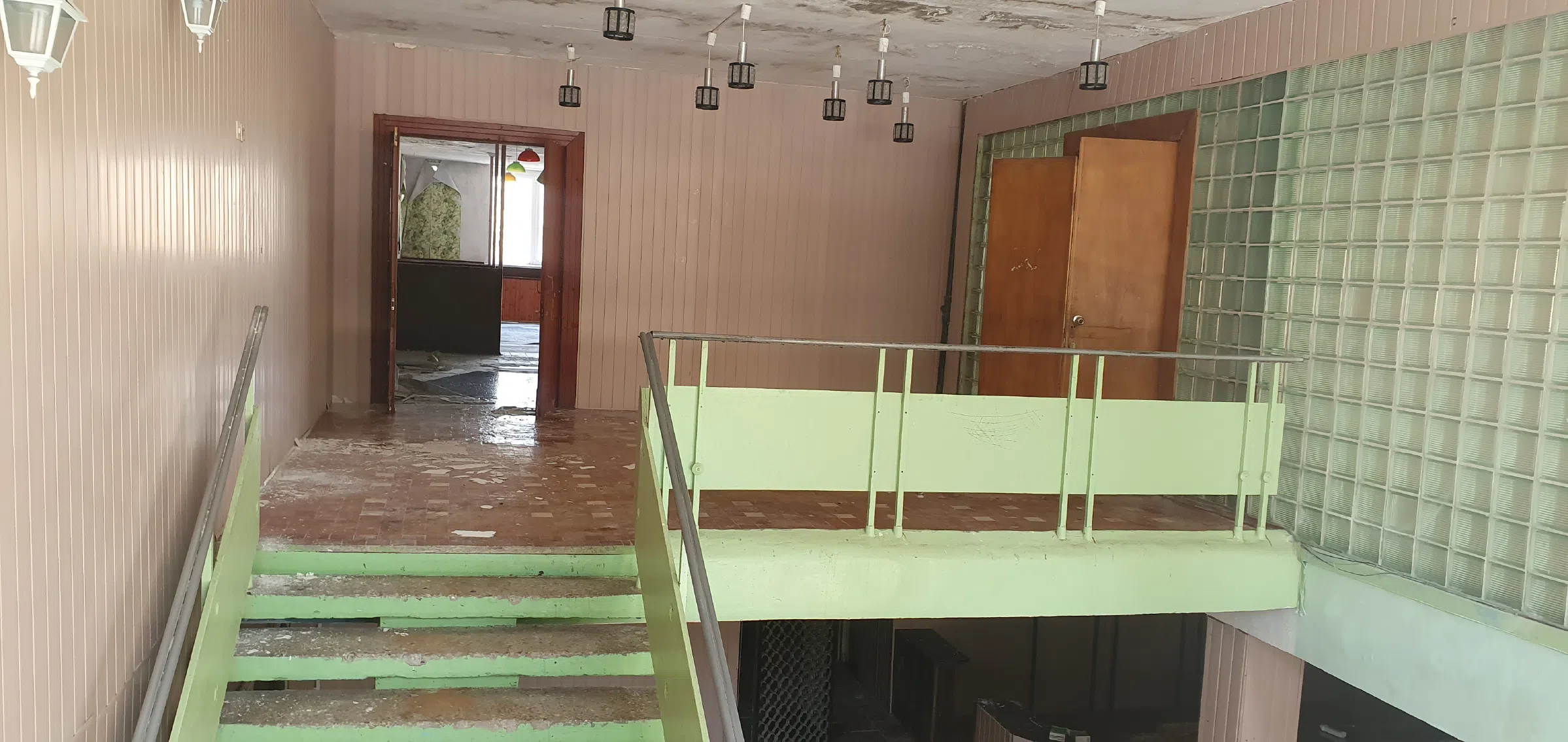 Заброшенный лесхоз со сложной лестницей, фото 19