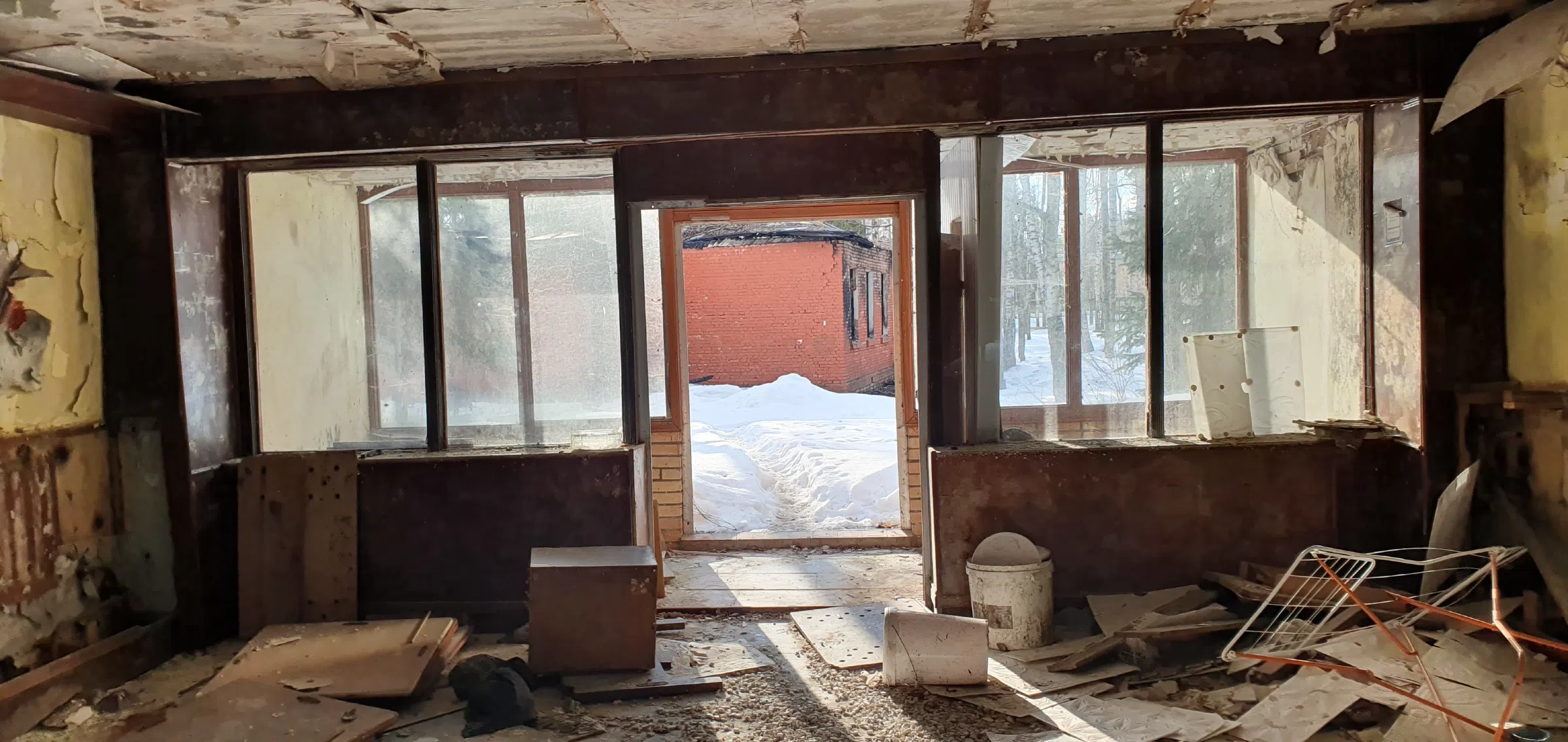 Заброшенный лесхоз со сложной лестницей, фото 14
