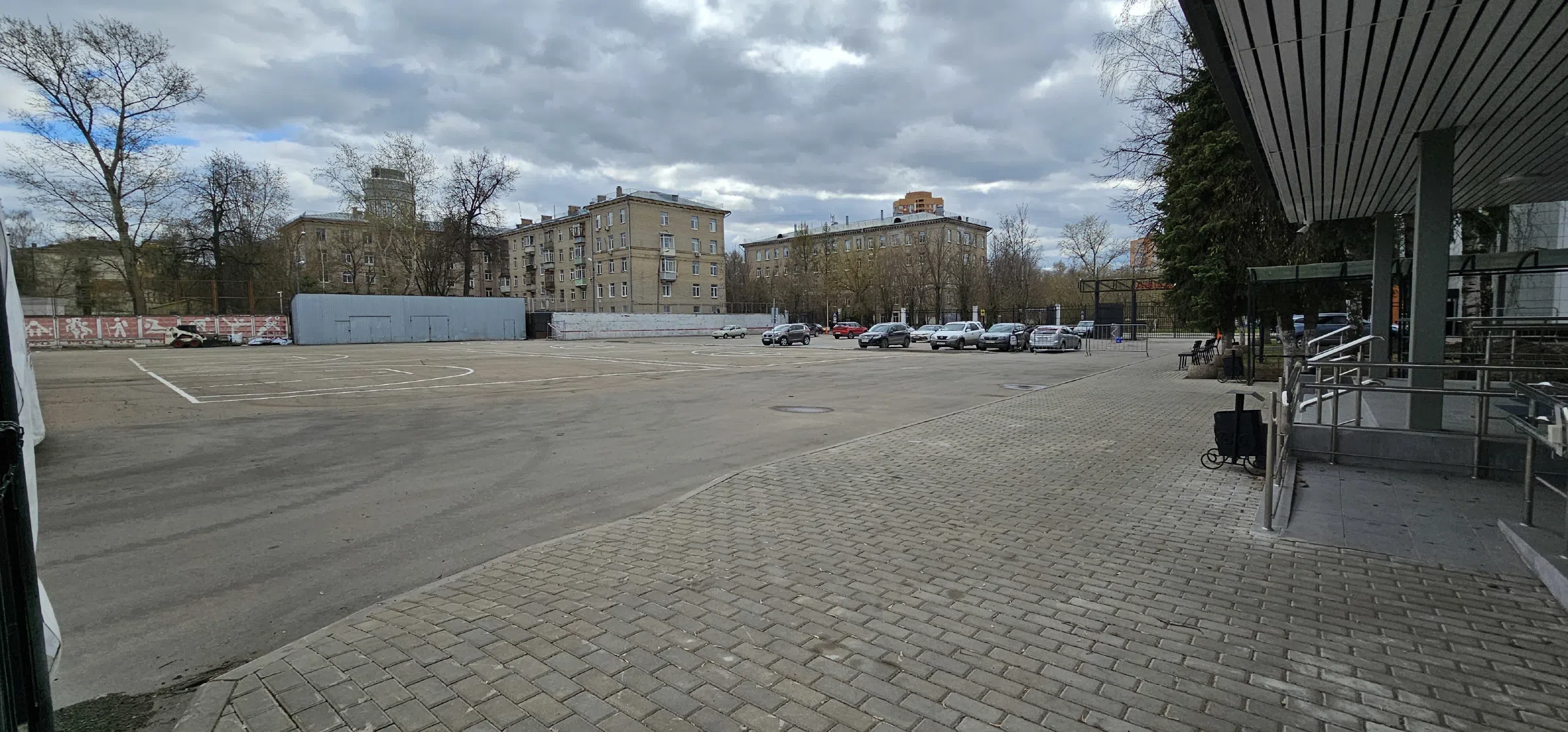 Стадион с церковью, фото 17