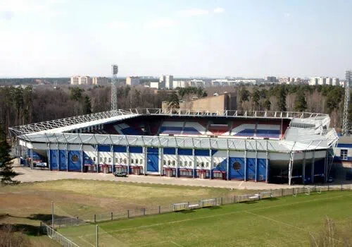 Стадион в лесопарке, фото 4