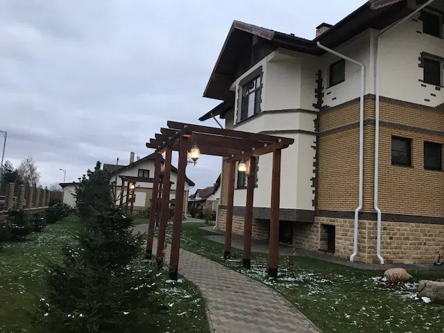 Ряд коттеджей с террасами, фото 6