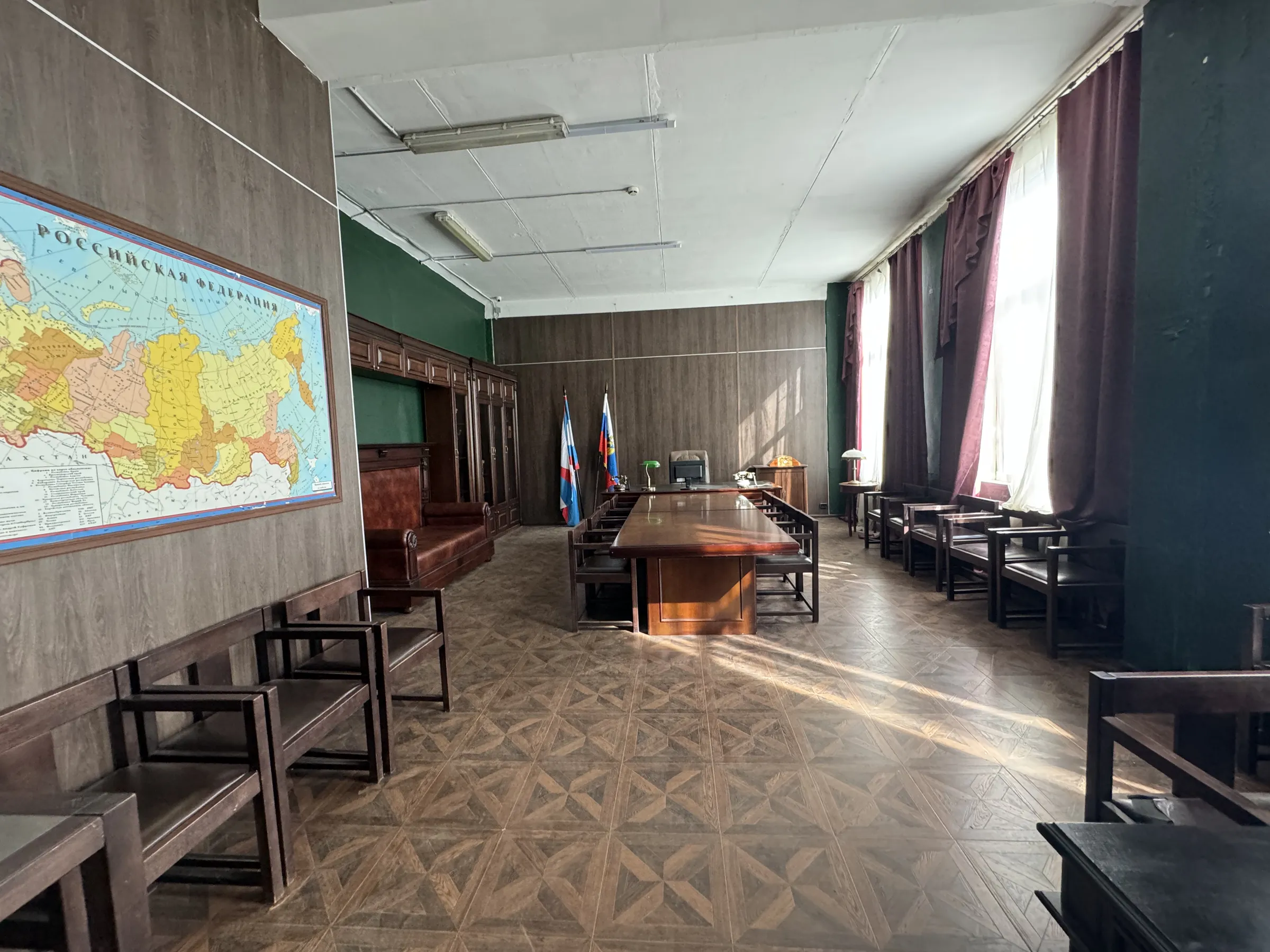 Классический кабинет с картой, фото 5