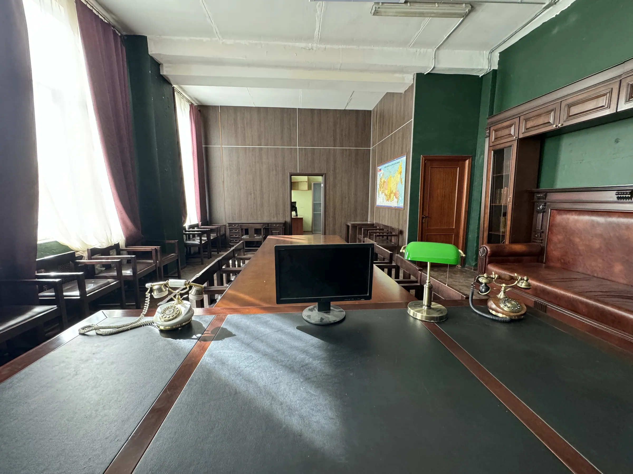 Классический кабинет с картой, фото 7