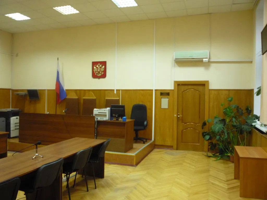 Зал банка с сидушками, фото 9