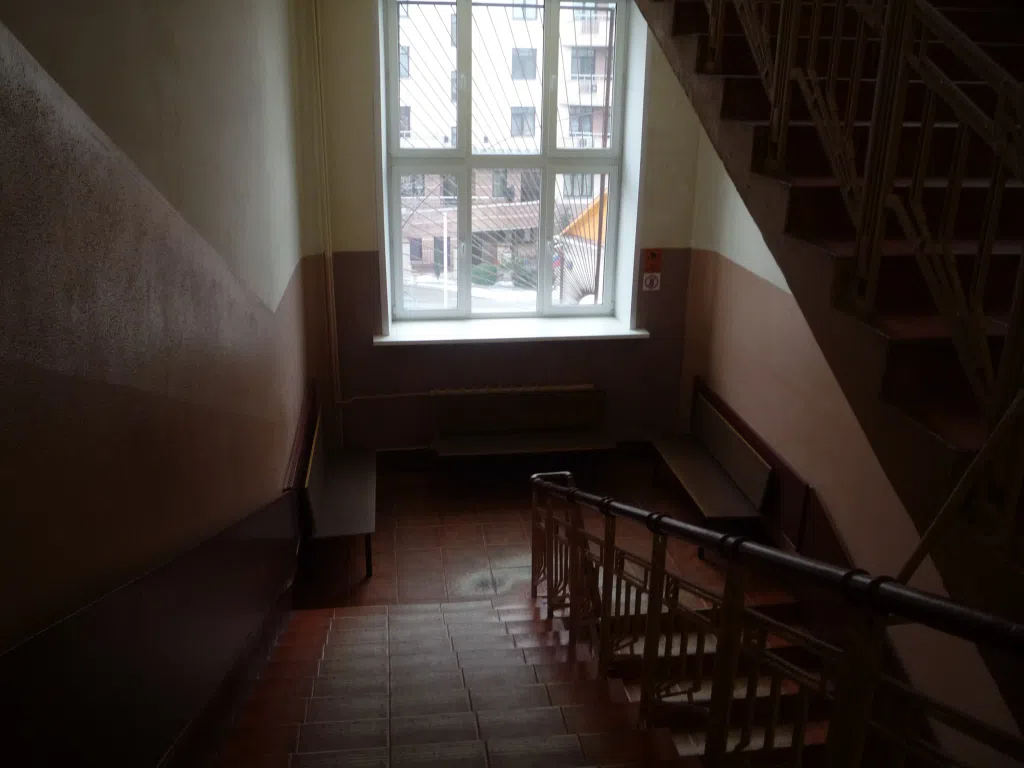 Зал банка с сидушками, фото 17