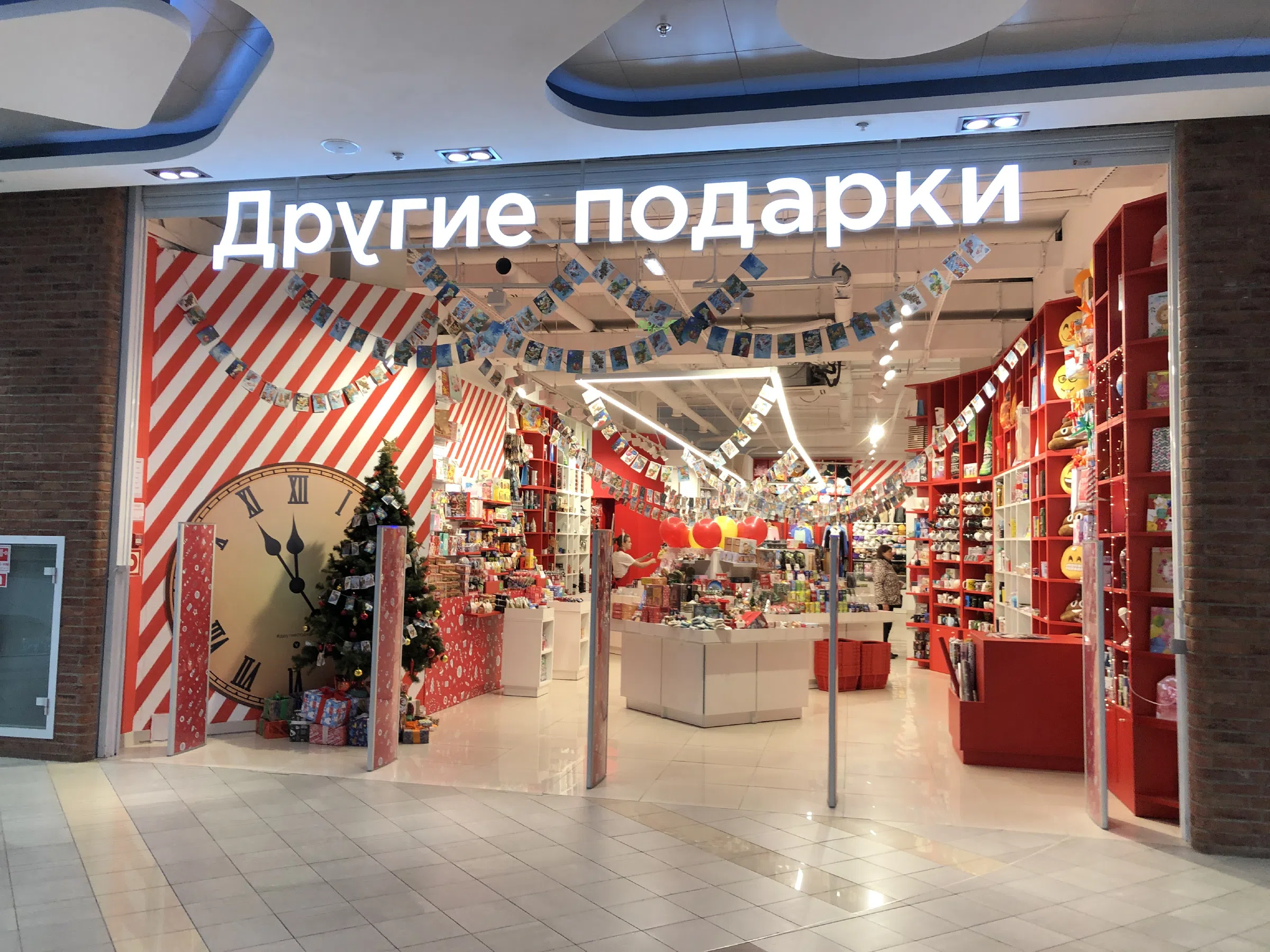 Торговый центр с кирпичным декором, фото 7