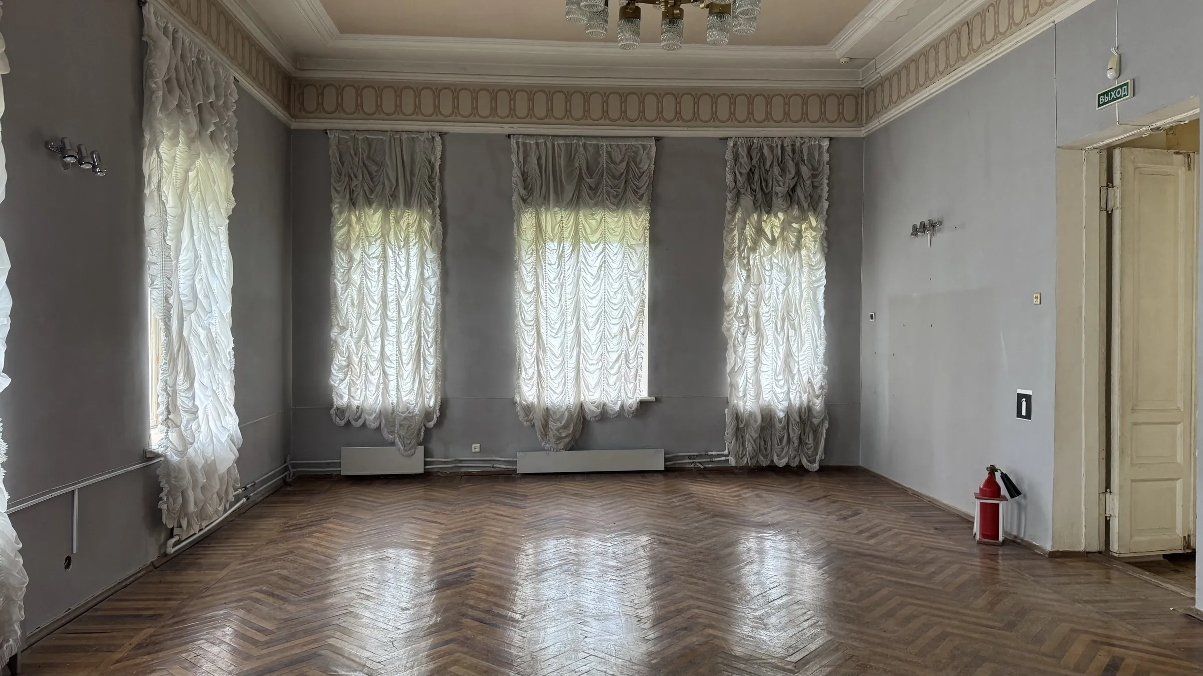 Голубой зал с камином, фото 9