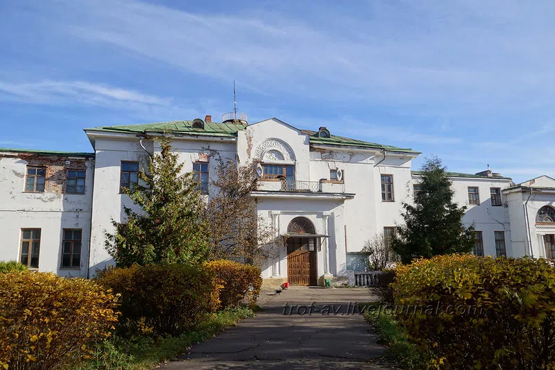 Усадьба с ротондой, фото 1