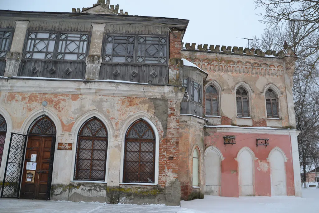 Заброшенное готическое поместье, фото 5