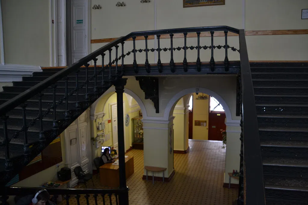 Классический вуз с арками, фото 10