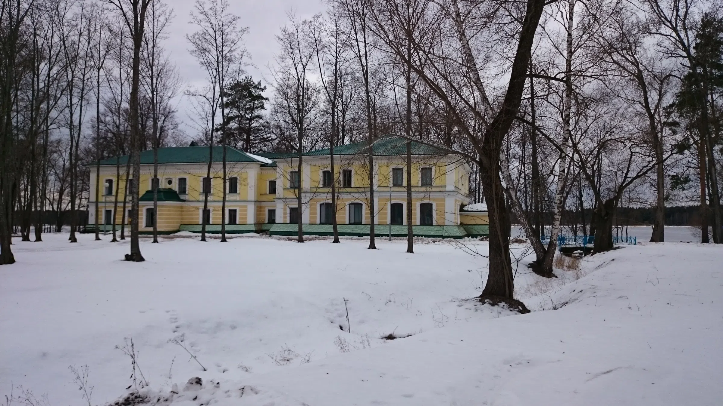 Храм в зимнем парке, фото 3