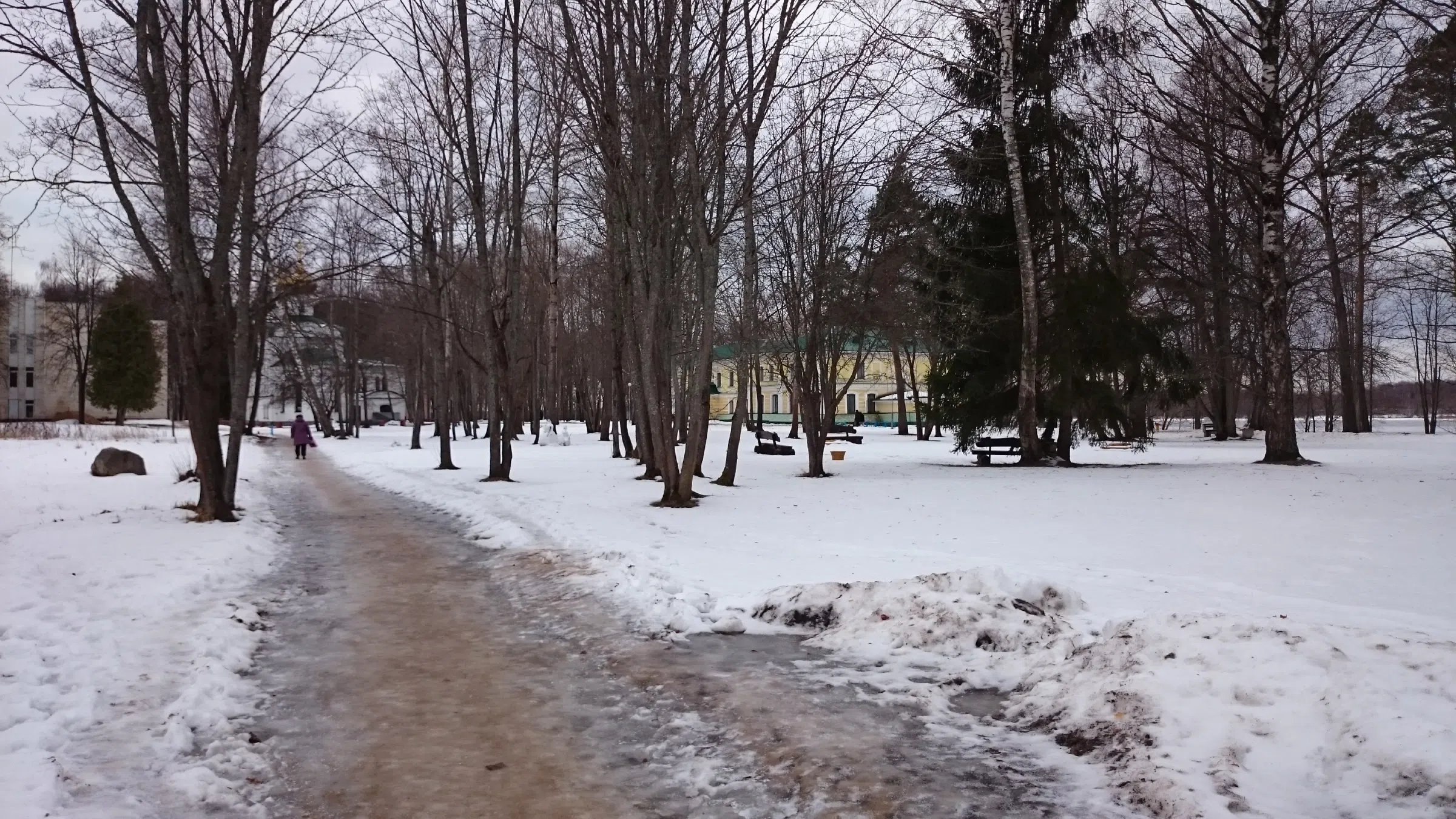 Храм в зимнем парке, фото 1
