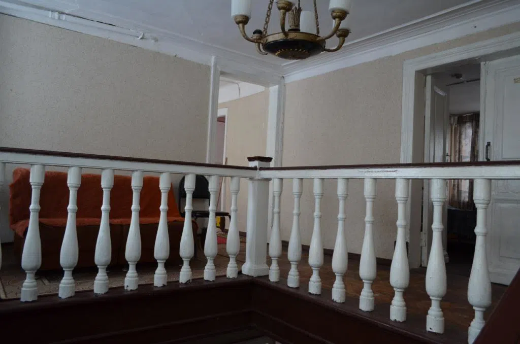 Старый дом с лестницей, фото 18