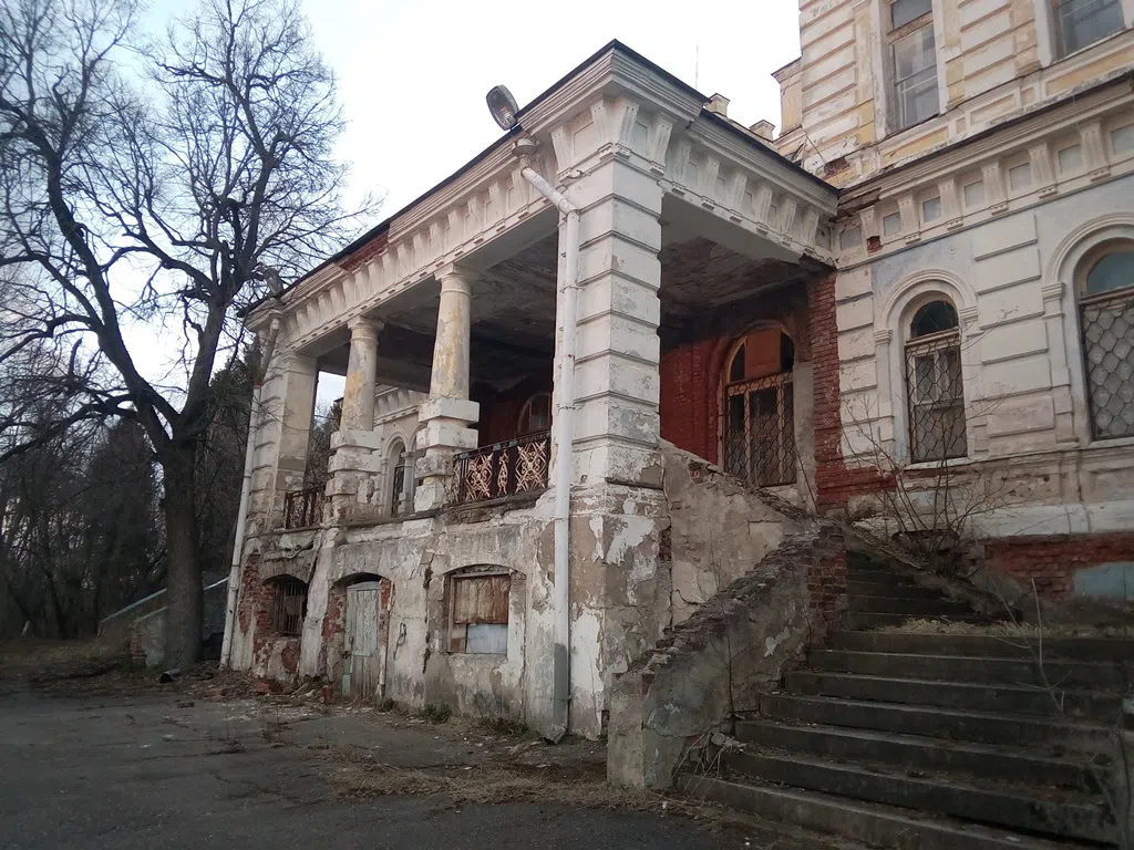 Старинная усадьба у воды, фото 6